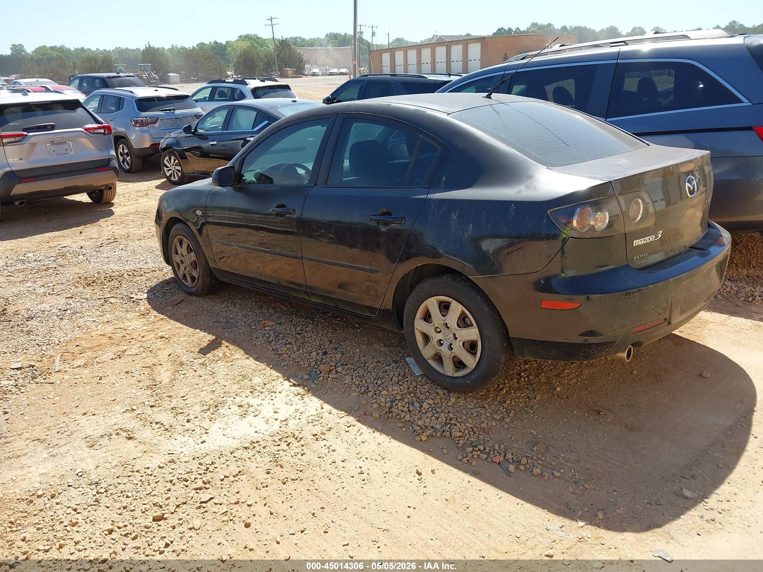 MAZDA MAZDA3 image 3