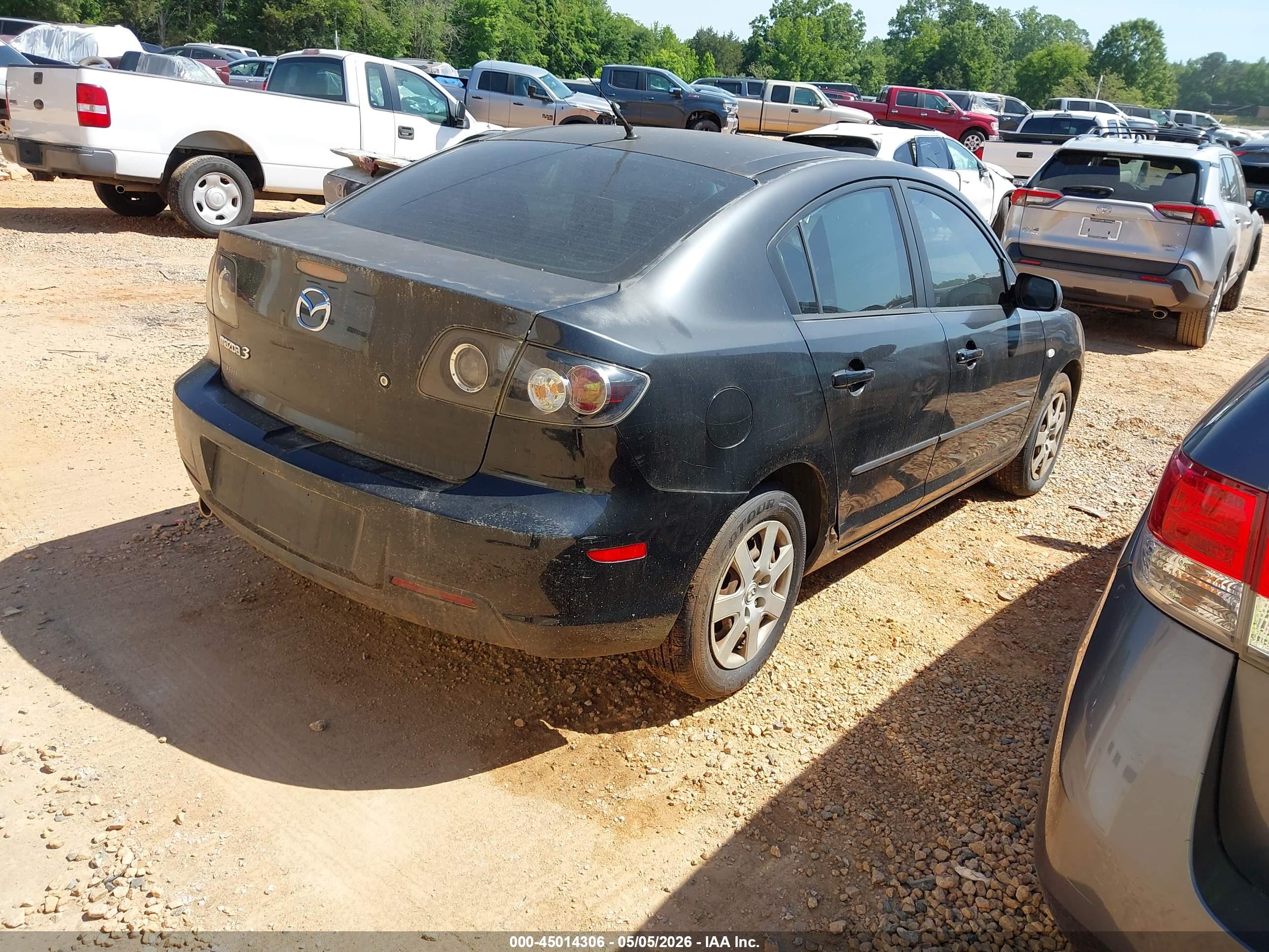 MAZDA MAZDA3 image 4