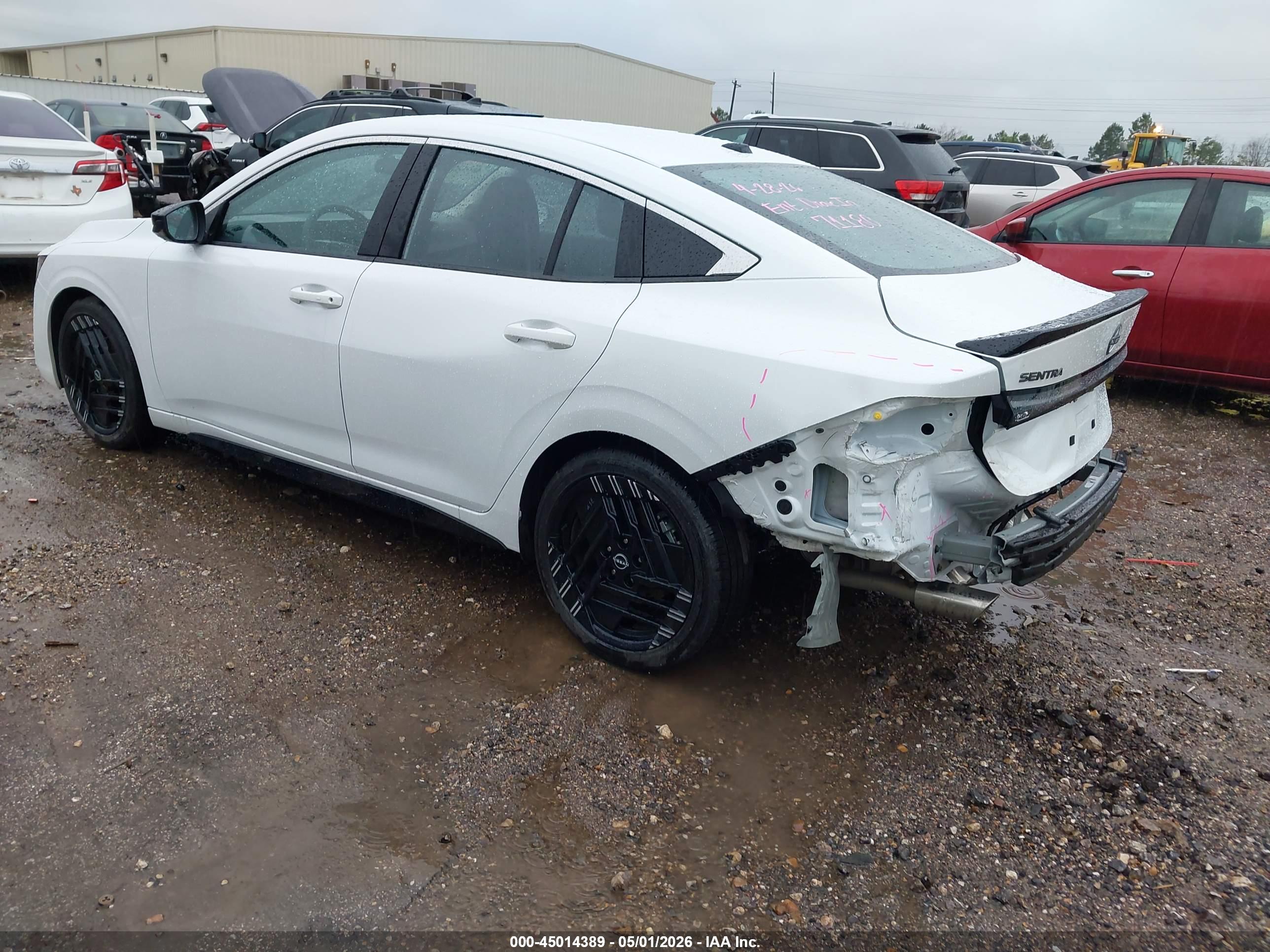 NISSAN SENTRA image 3
