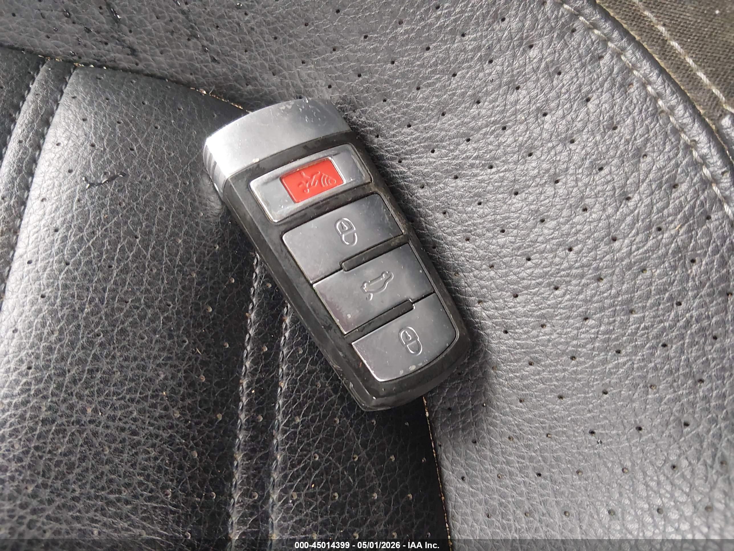 VOLKSWAGEN CC image 11