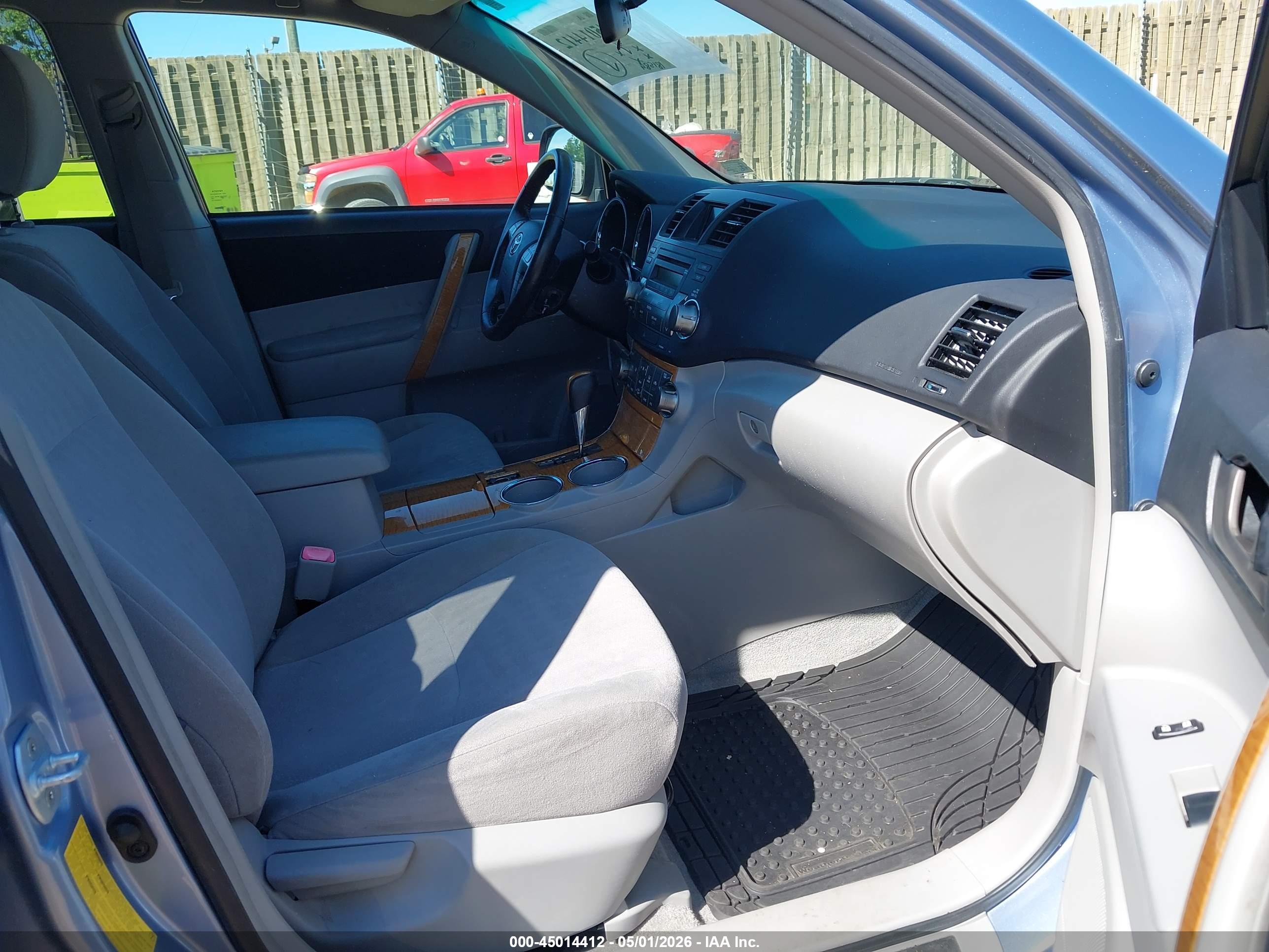 TOYOTA HIGHLANDER image 5