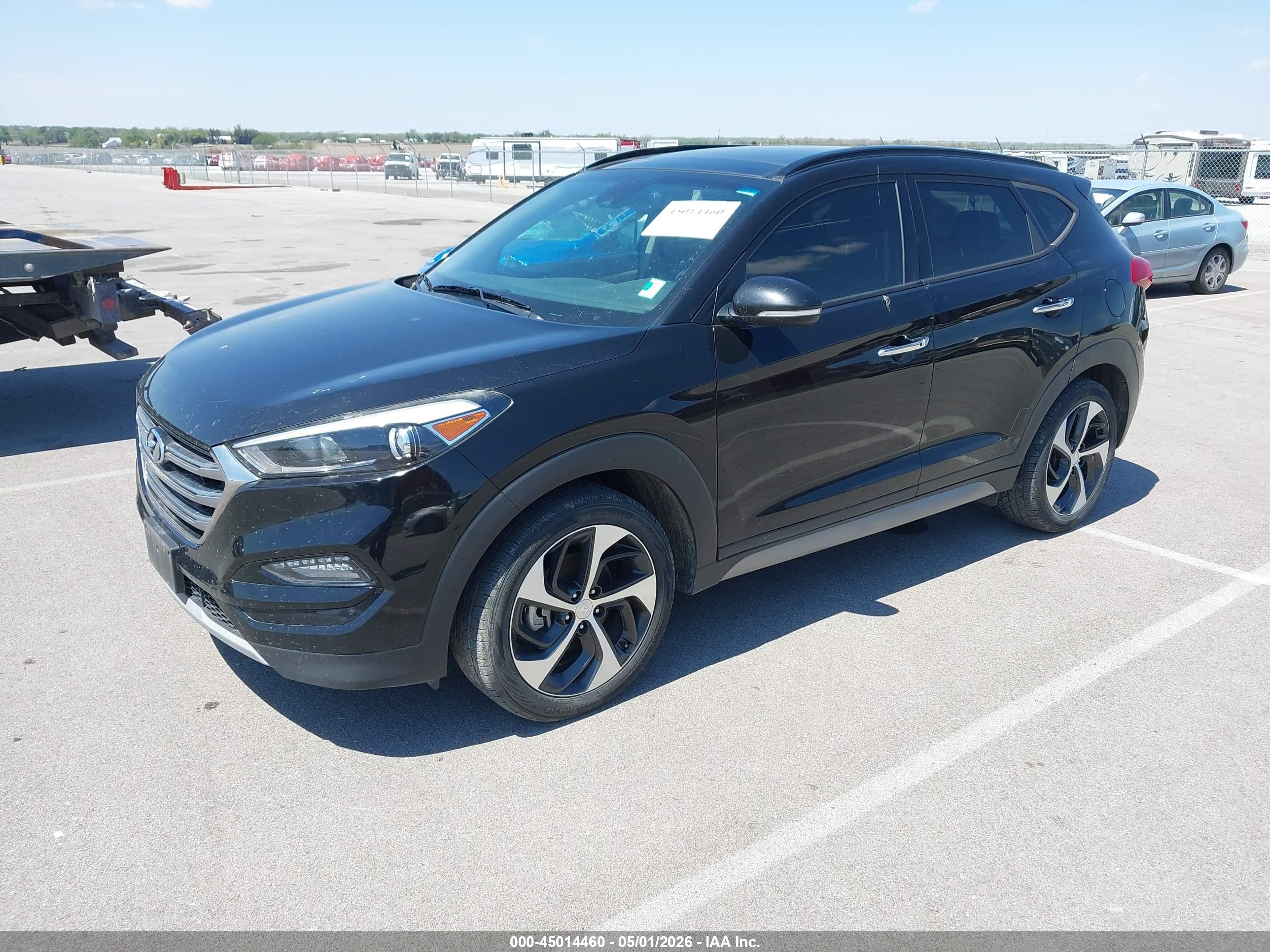 HYUNDAI TUCSON image 2