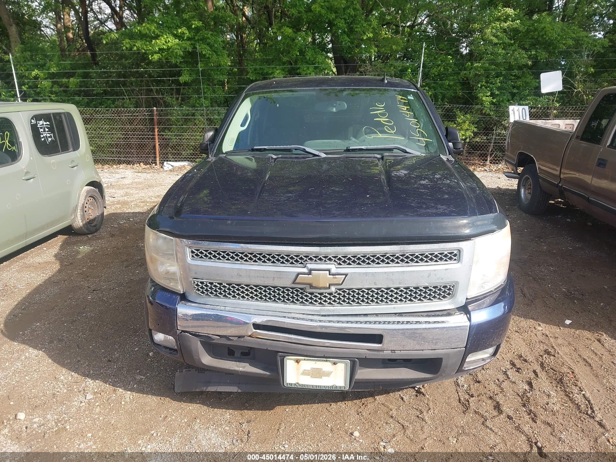 CHEVROLET SILVERADO image 6
