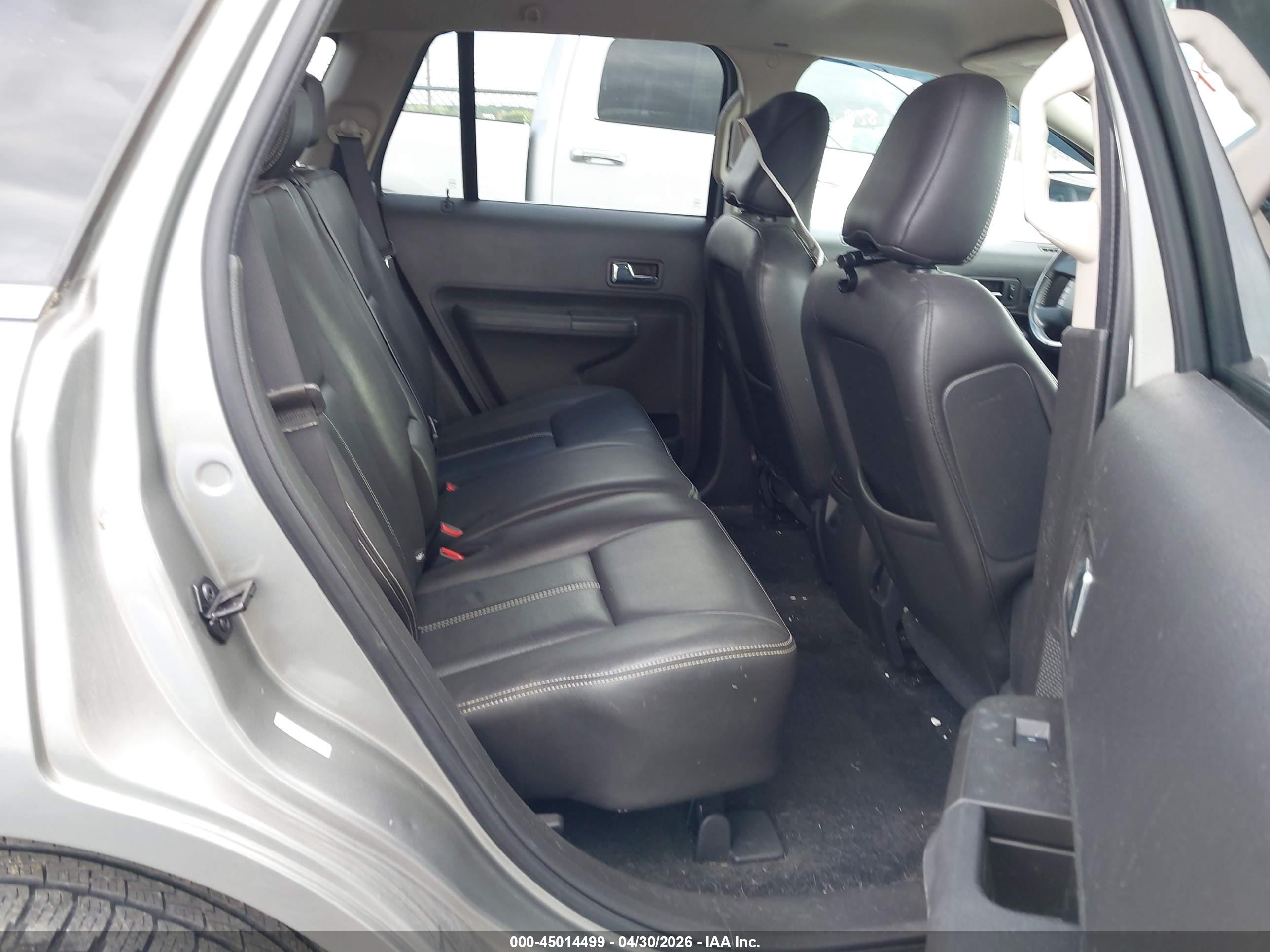 FORD EDGE image 8