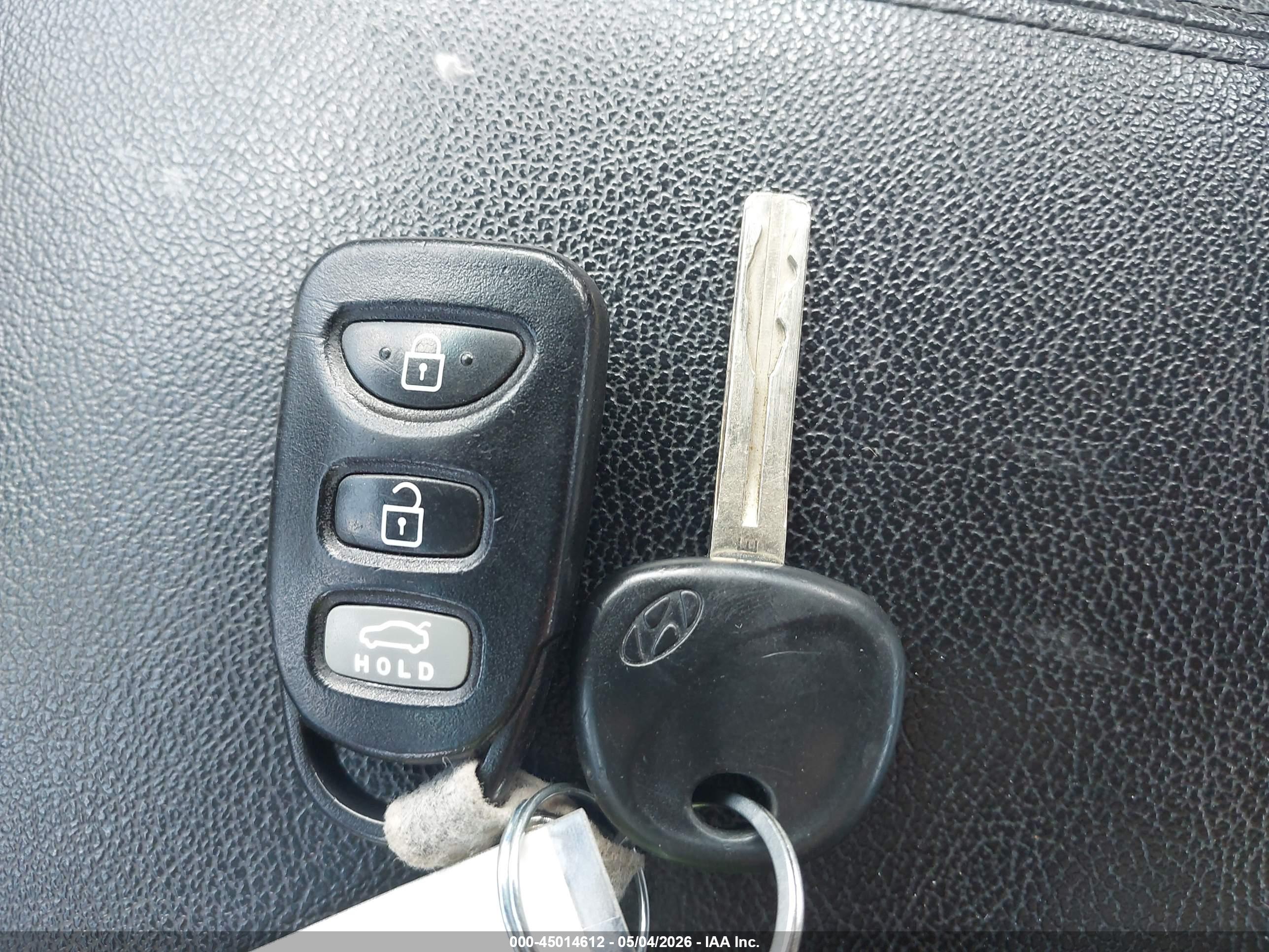 HYUNDAI SONATA image 11