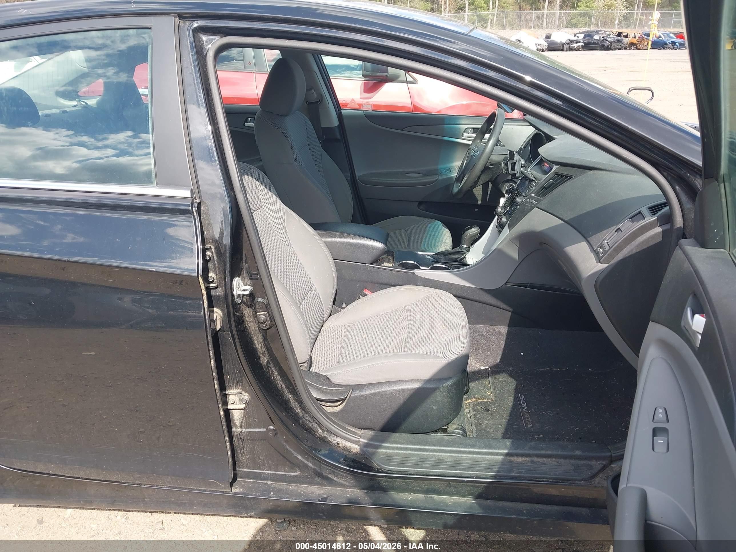 HYUNDAI SONATA image 5