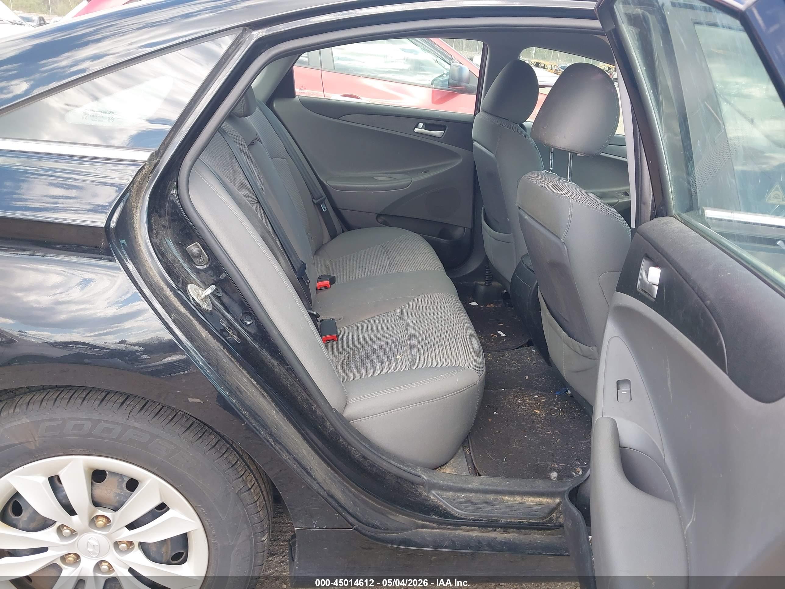 HYUNDAI SONATA image 8