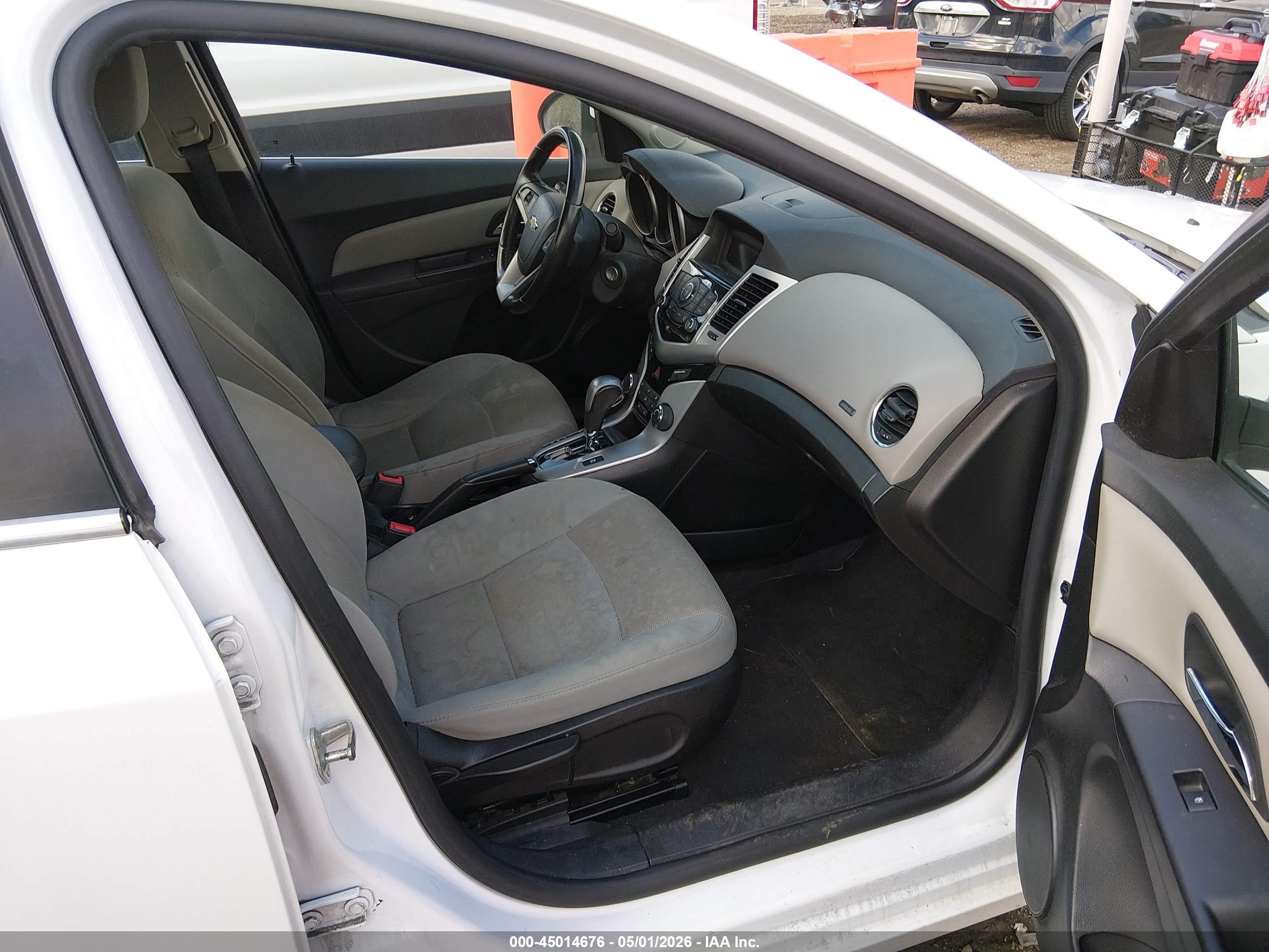 CHEVROLET CRUZE image 5
