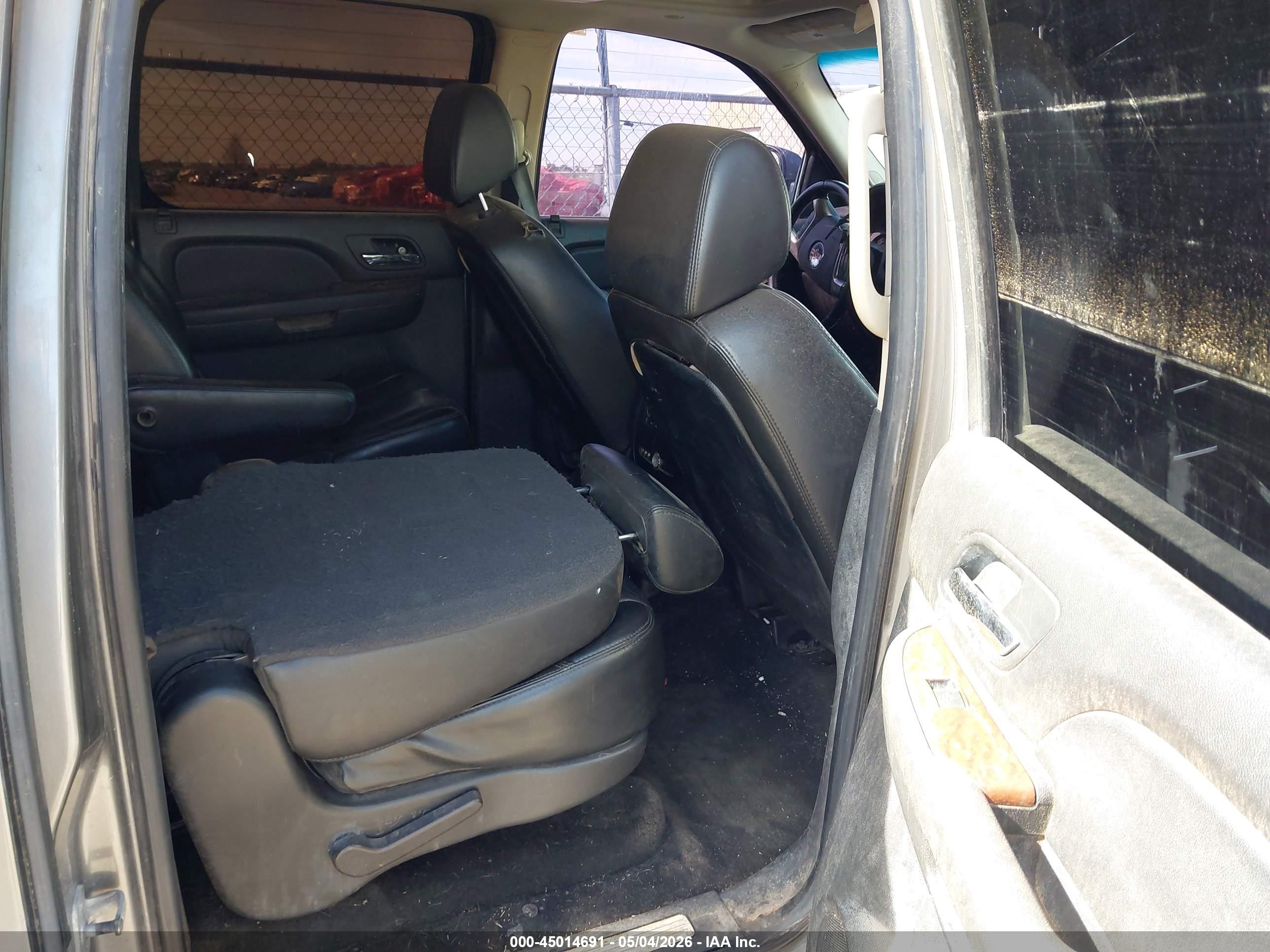 GMC YUKON image 8