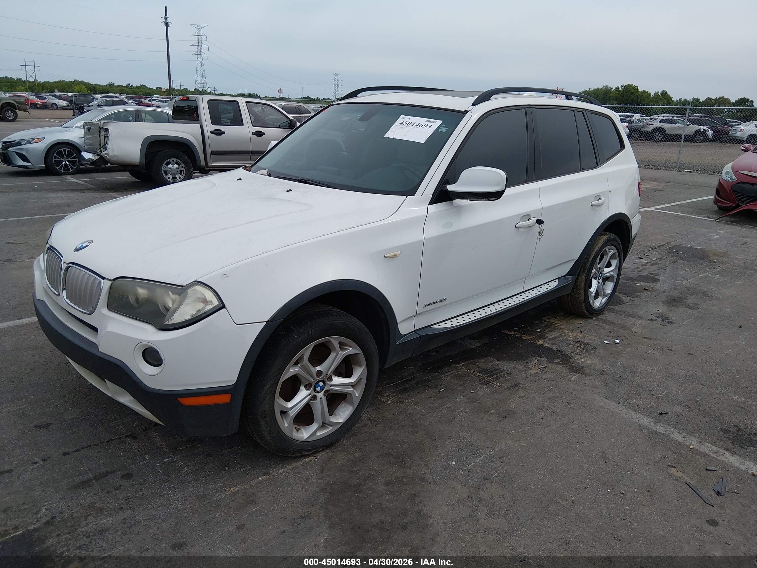 BMW X3 image 2