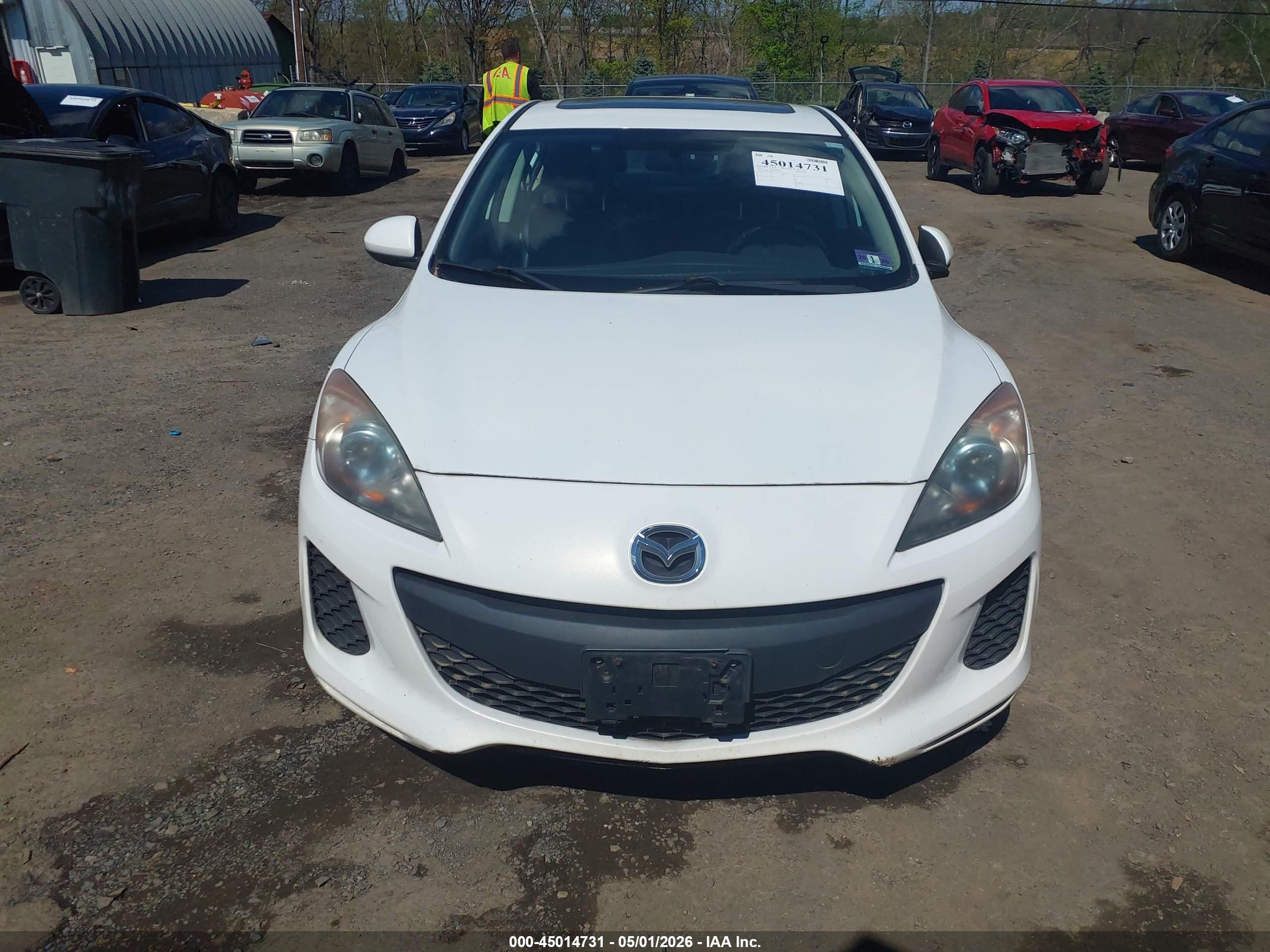 MAZDA MAZDA3 image 6