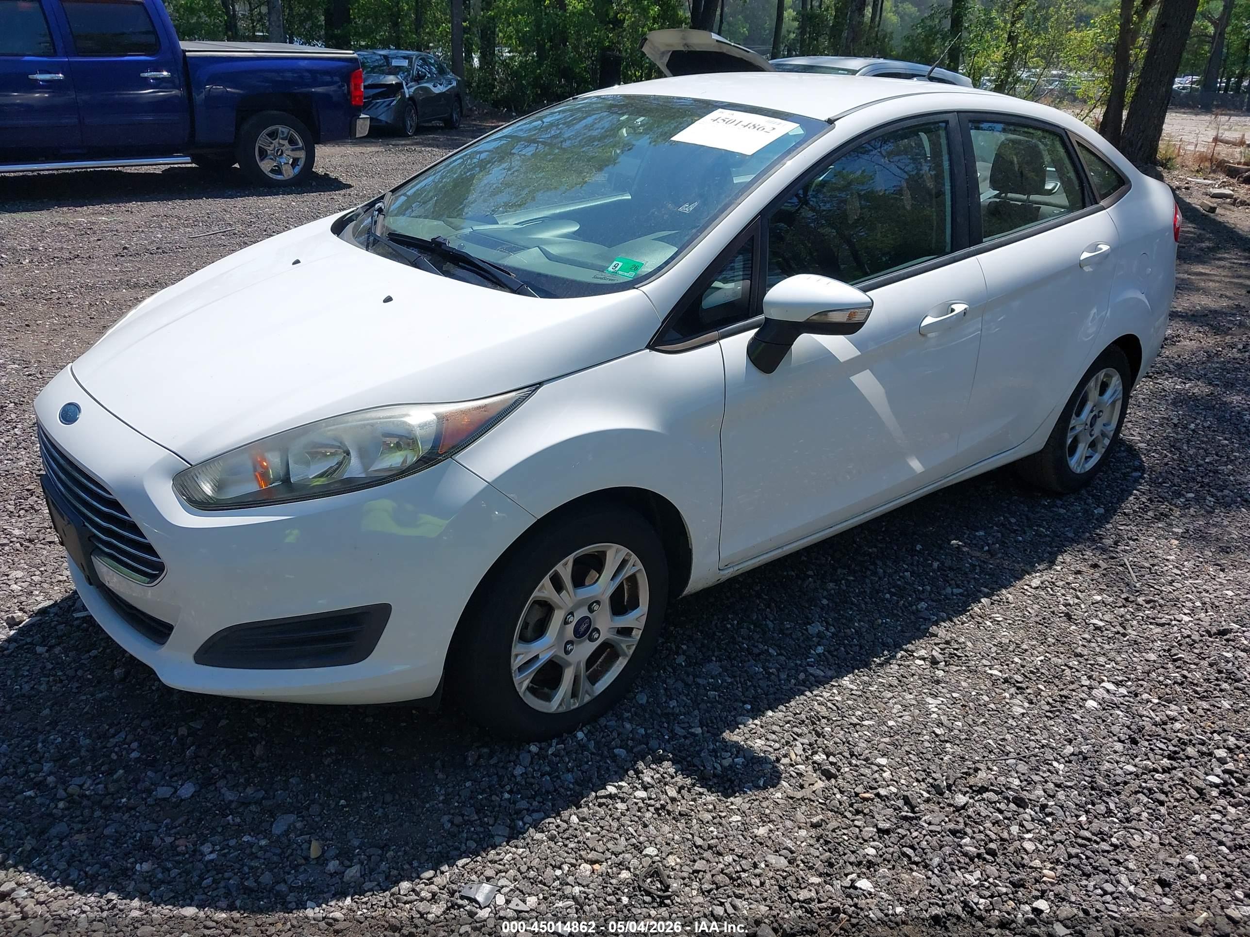 FORD FIESTA image 2