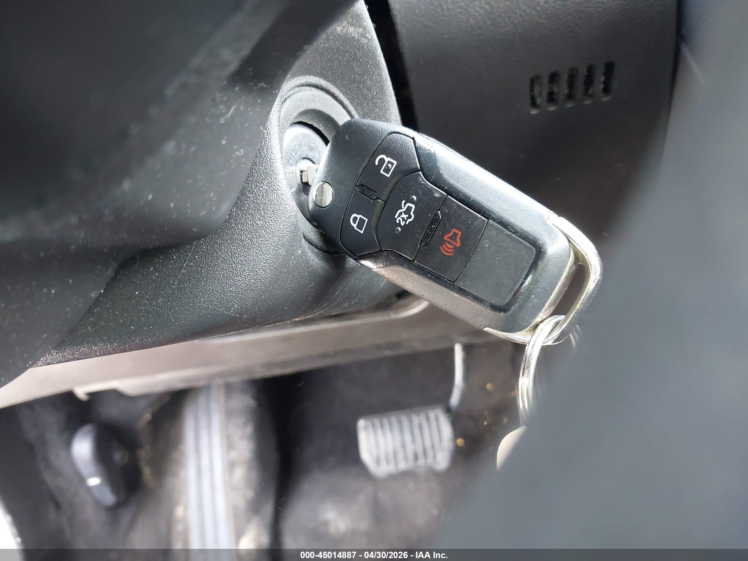 FORD FUSION image 11