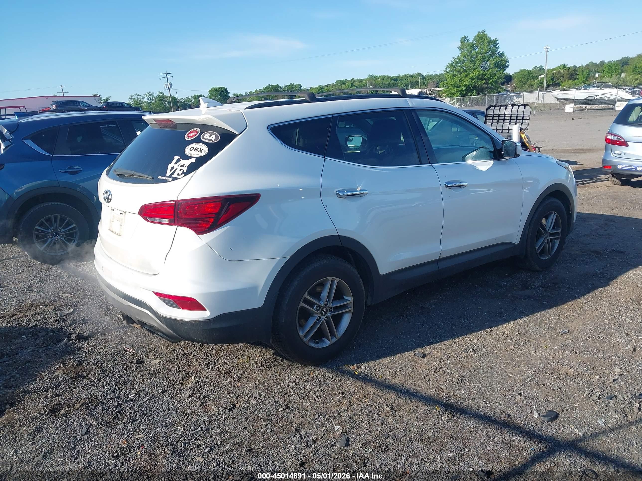 HYUNDAI SANTA image 4