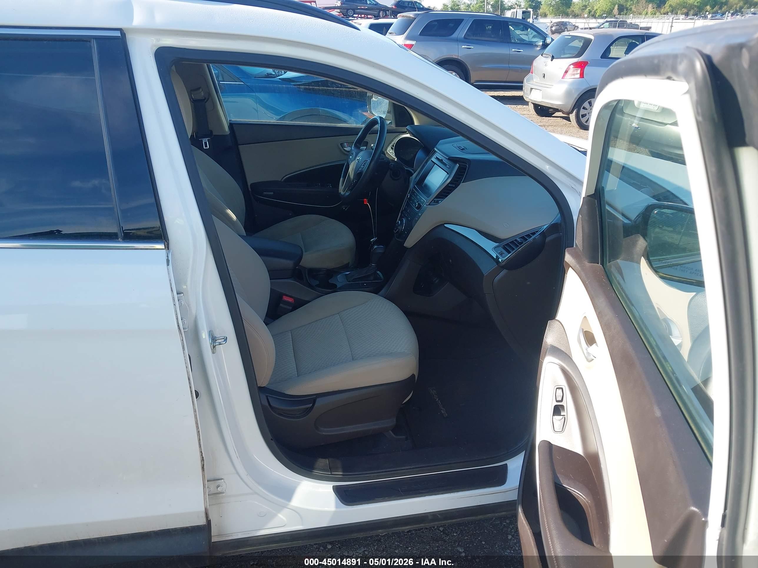 HYUNDAI SANTA image 5