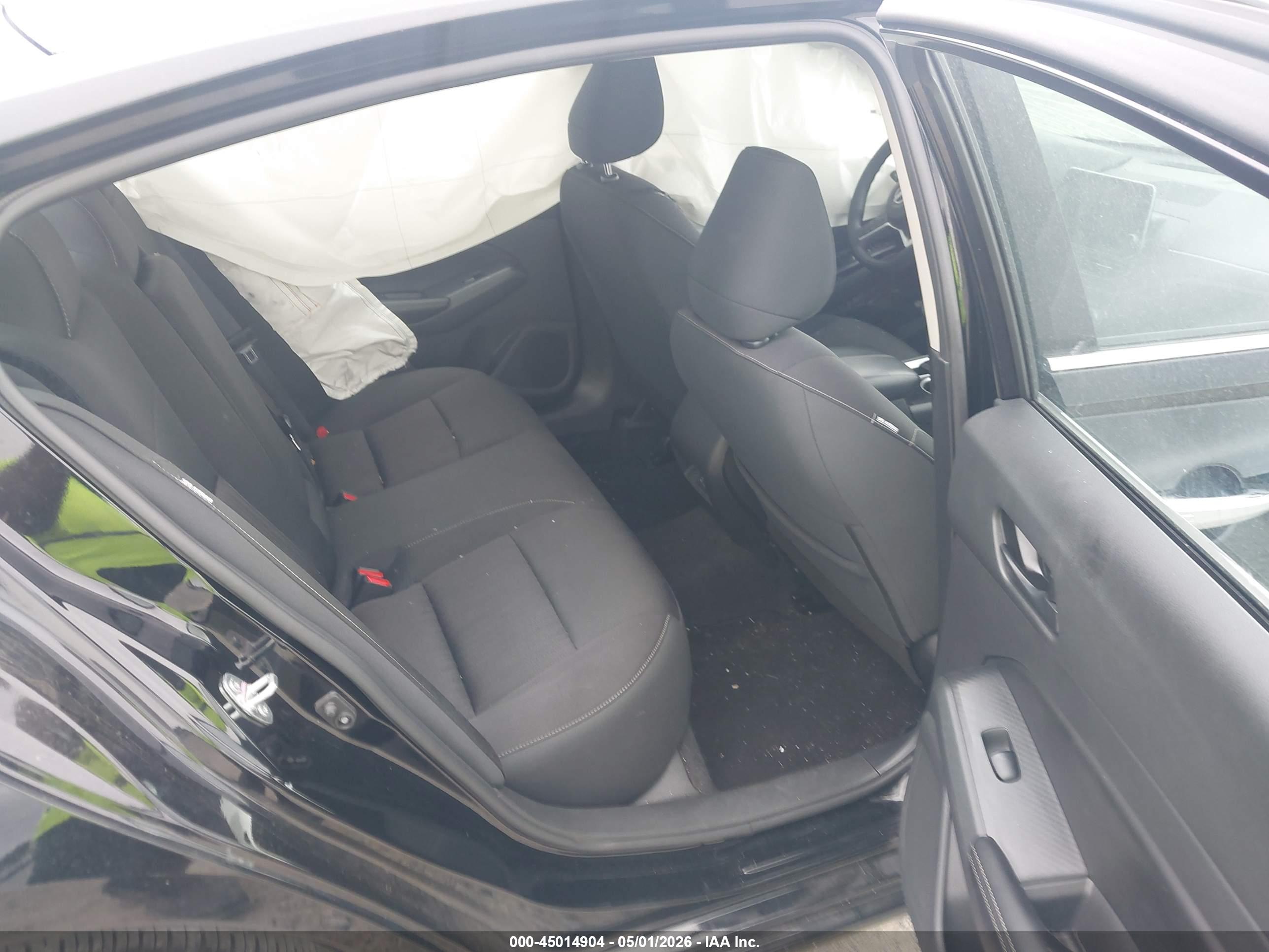 NISSAN ALTIMA image 8