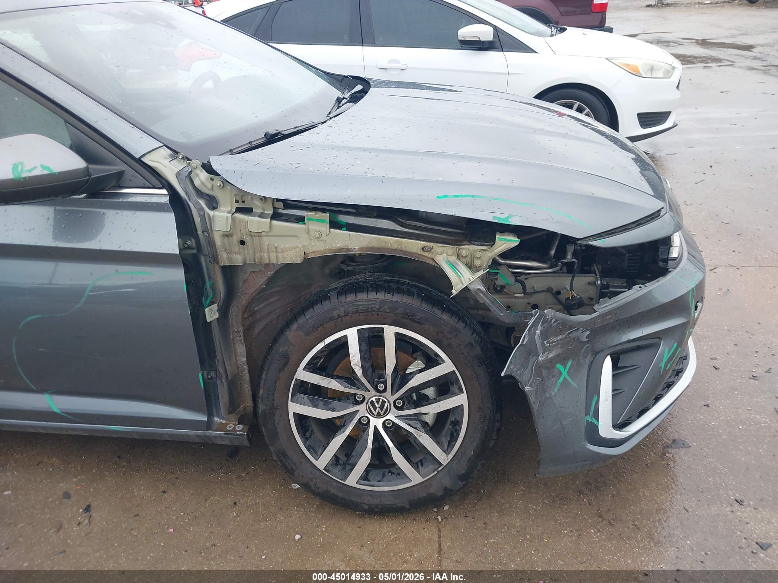 VOLKSWAGEN JETTA image 6