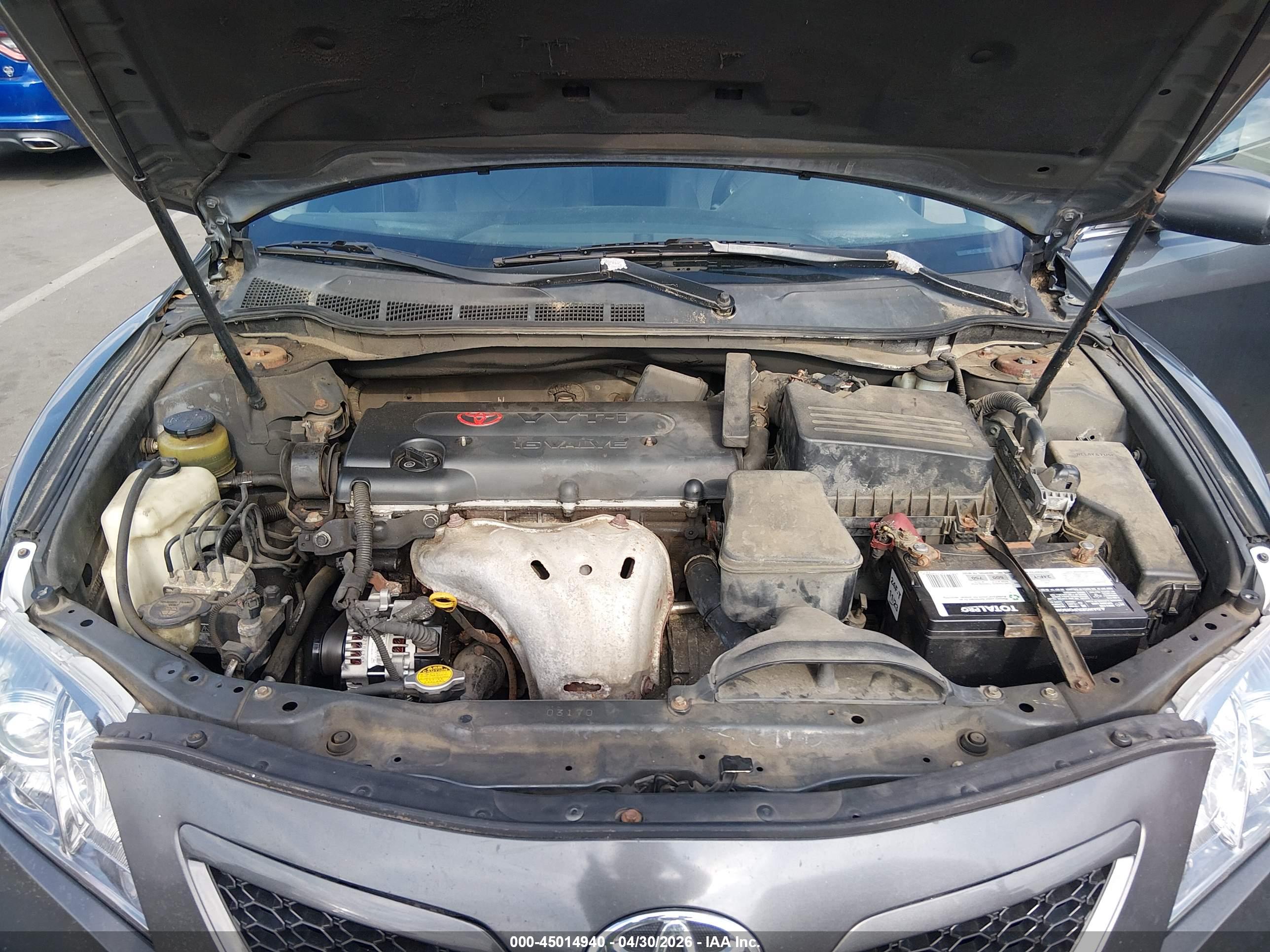 TOYOTA CAMRY image 10