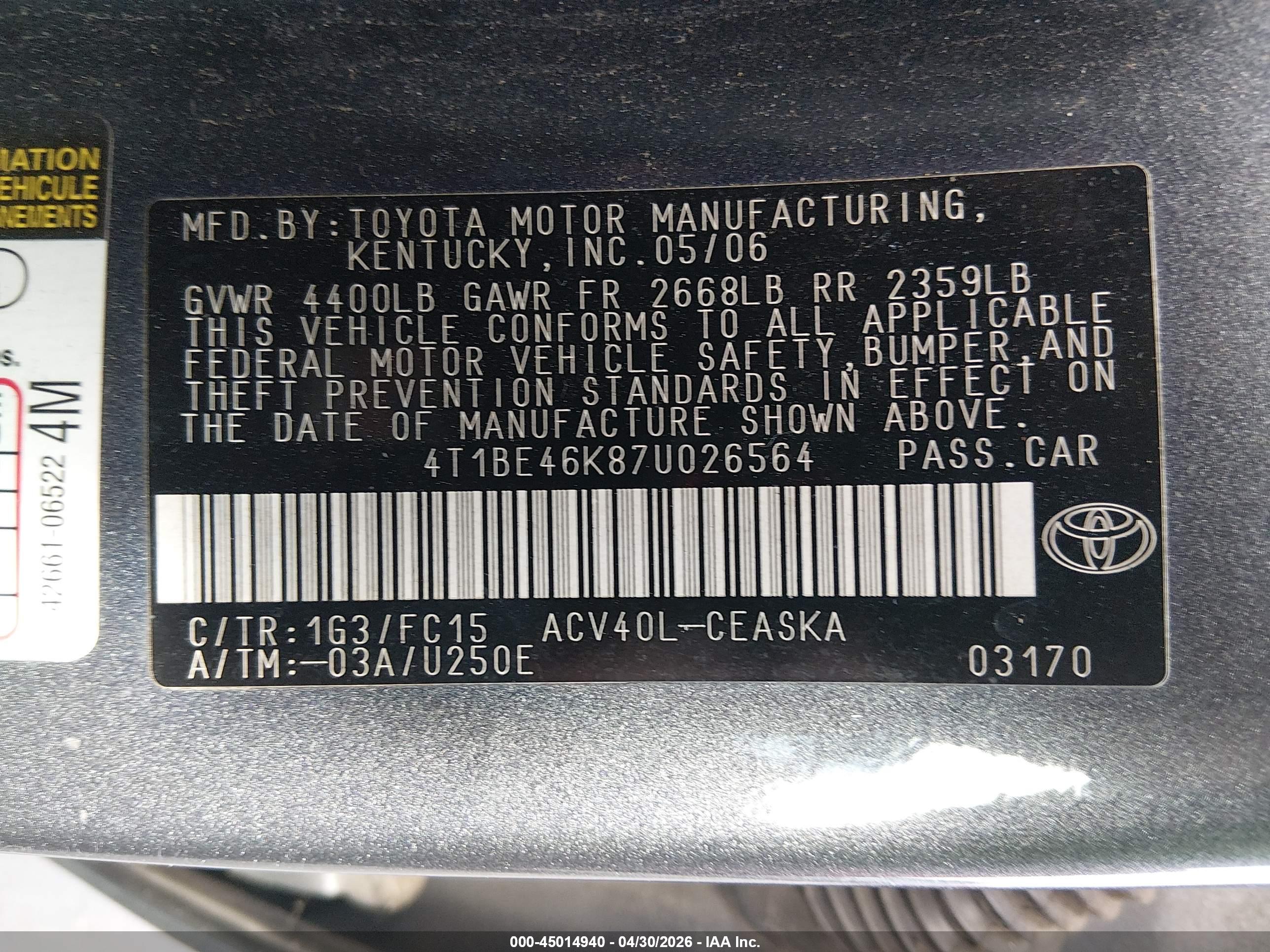 TOYOTA CAMRY image 9