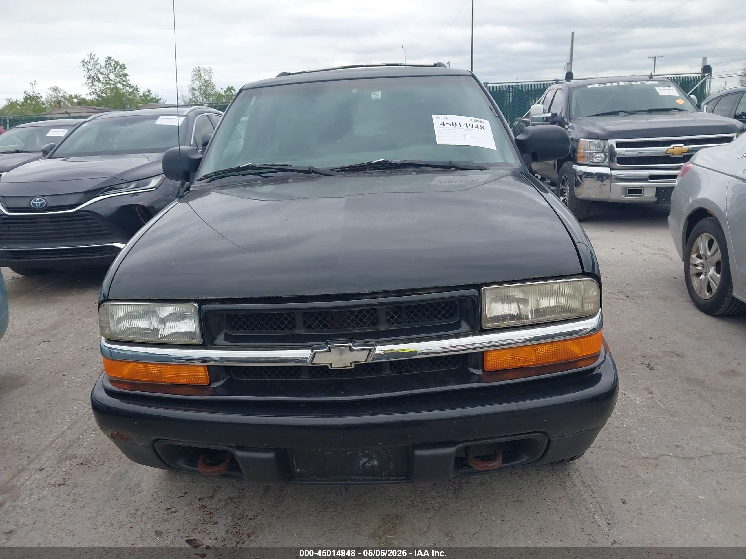 CHEVROLET BLAZER image 6