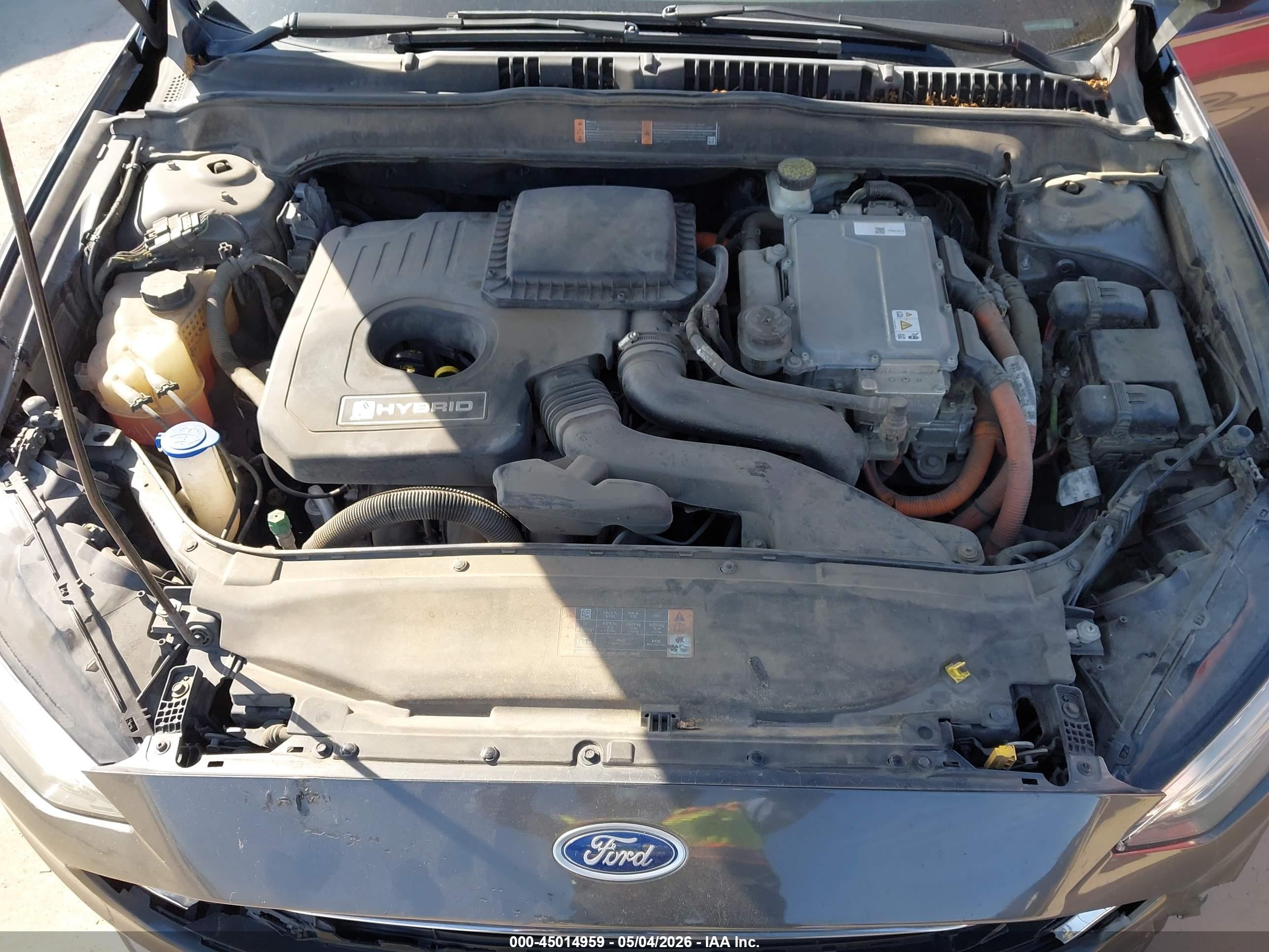 FORD FUSION image 10