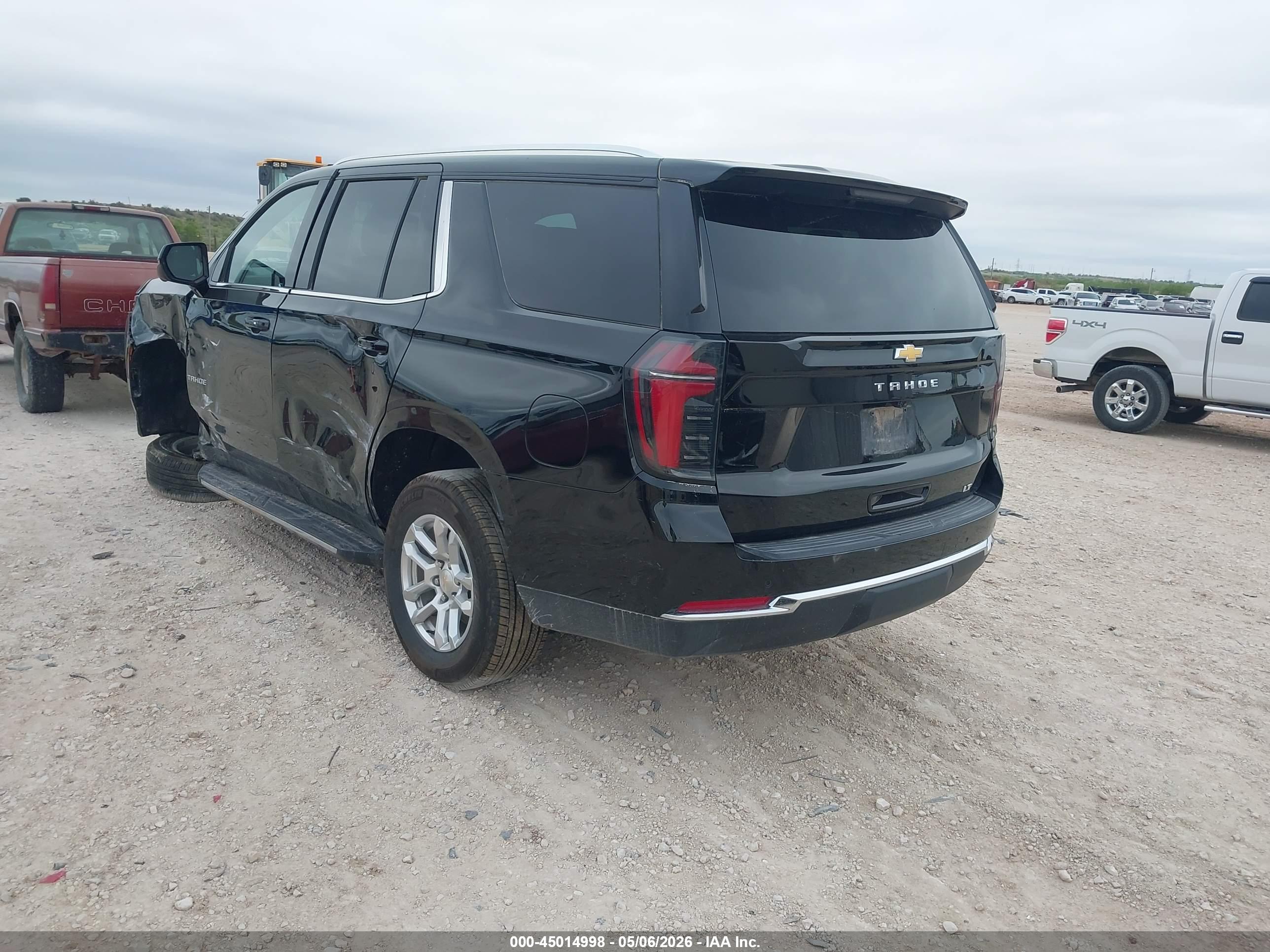 CHEVROLET TAHOE image 3