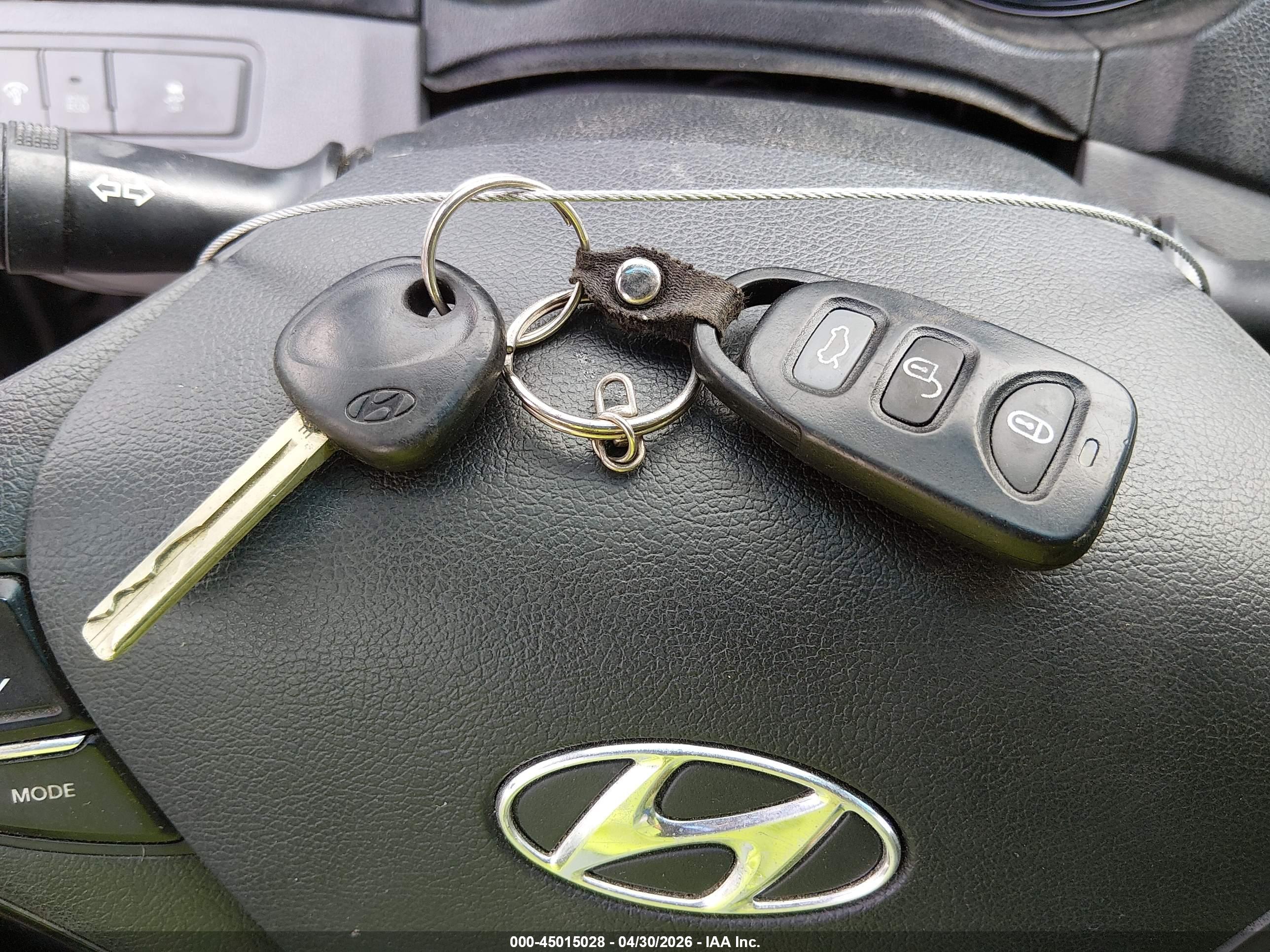 HYUNDAI SONATA image 11