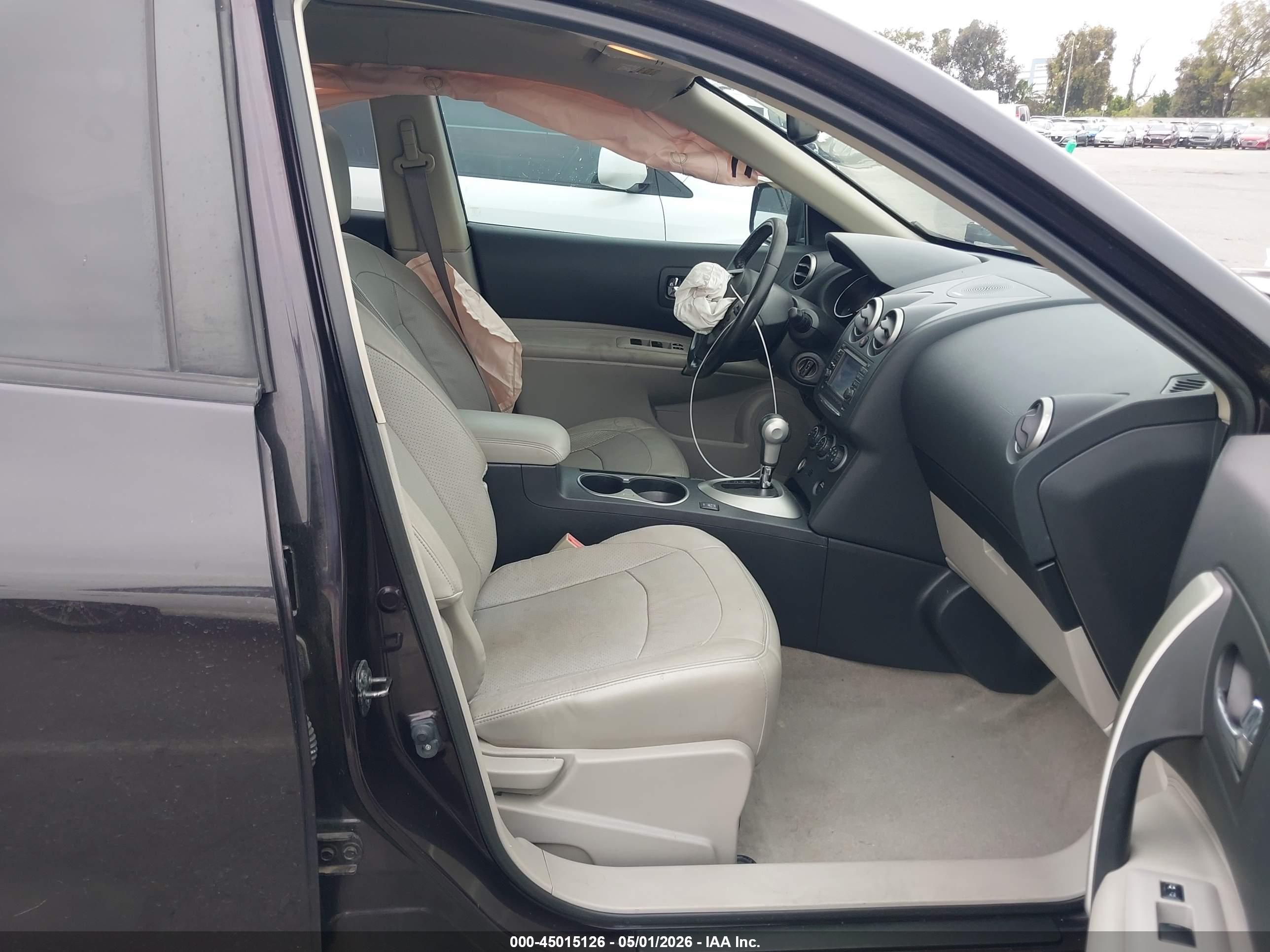 NISSAN ROGUE image 5