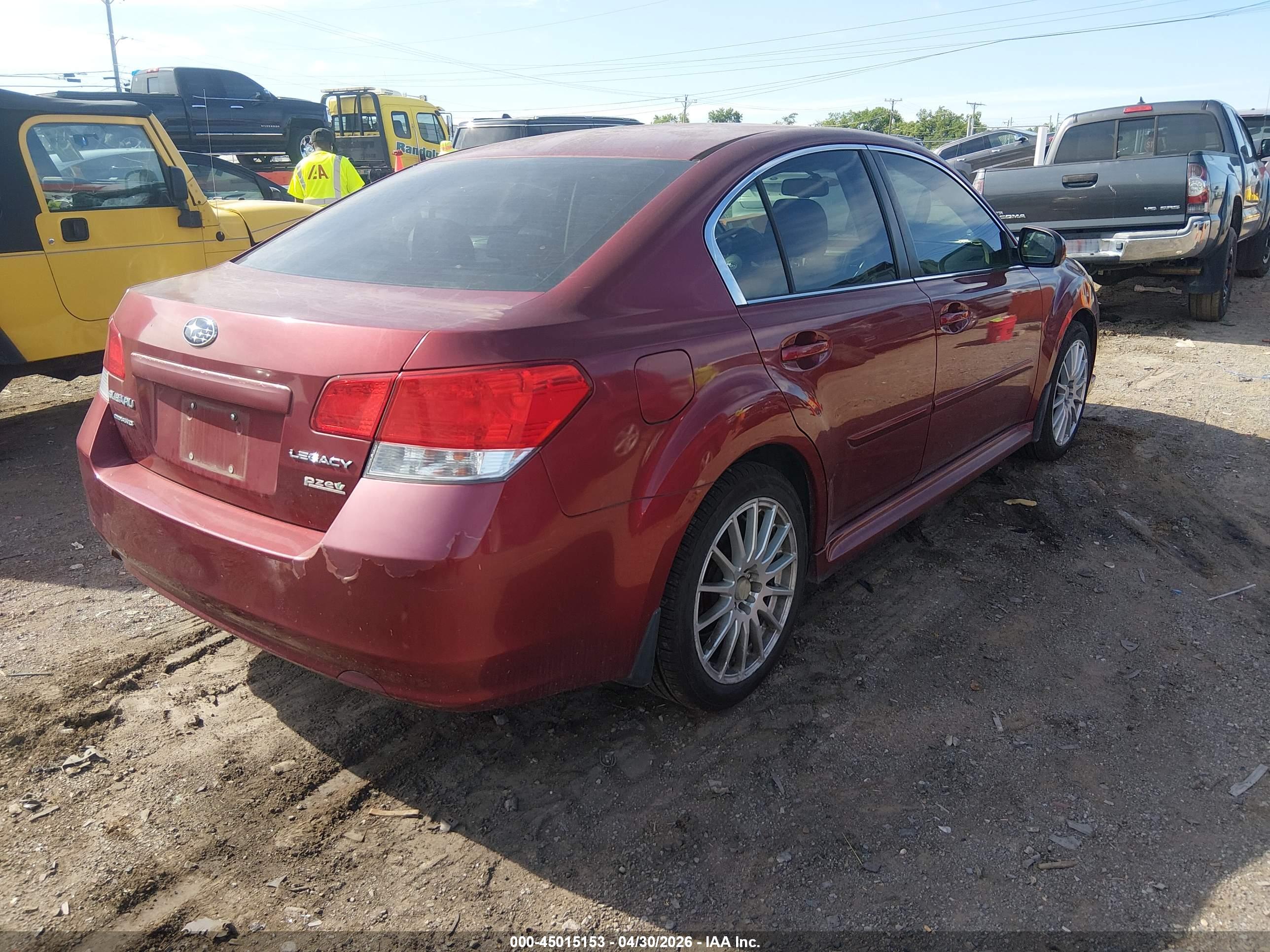 SUBARU LEGACY image 4