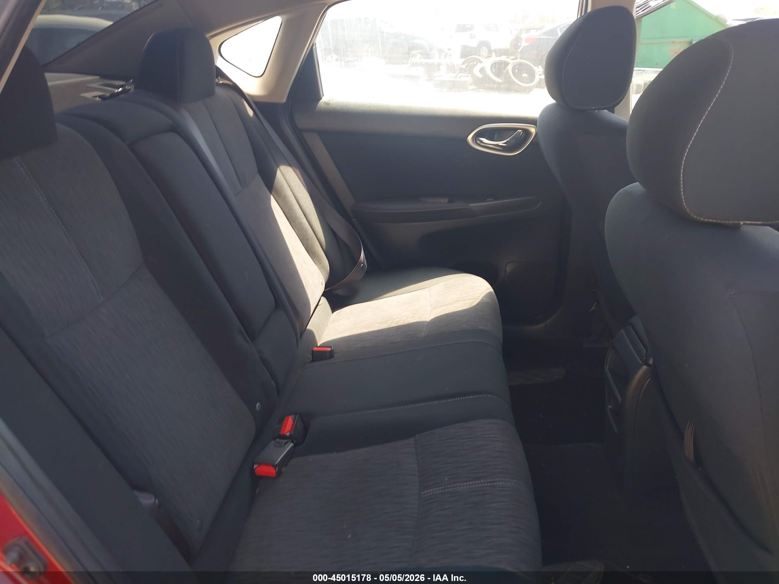 NISSAN SENTRA image 8
