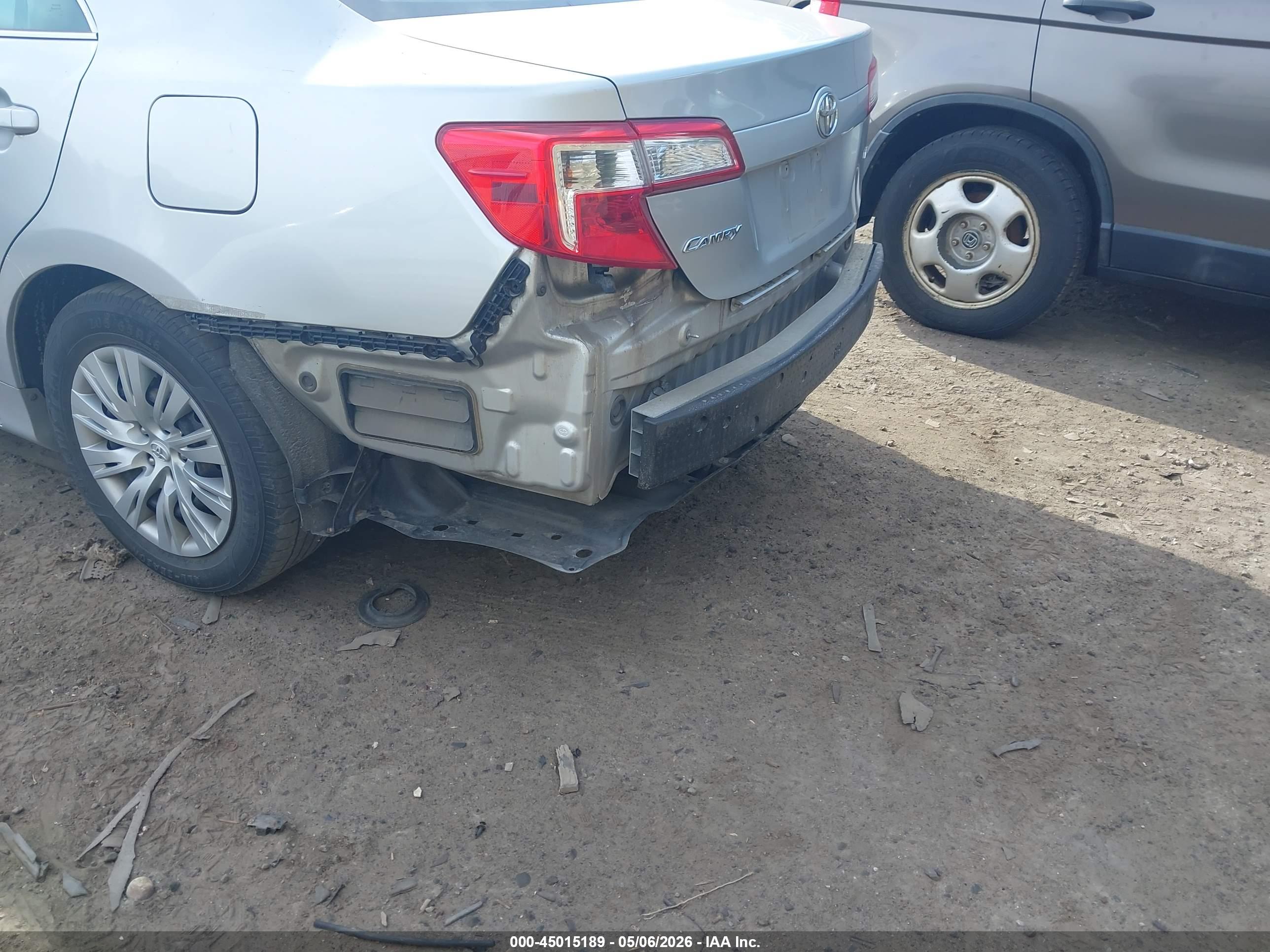 TOYOTA CAMRY image 6