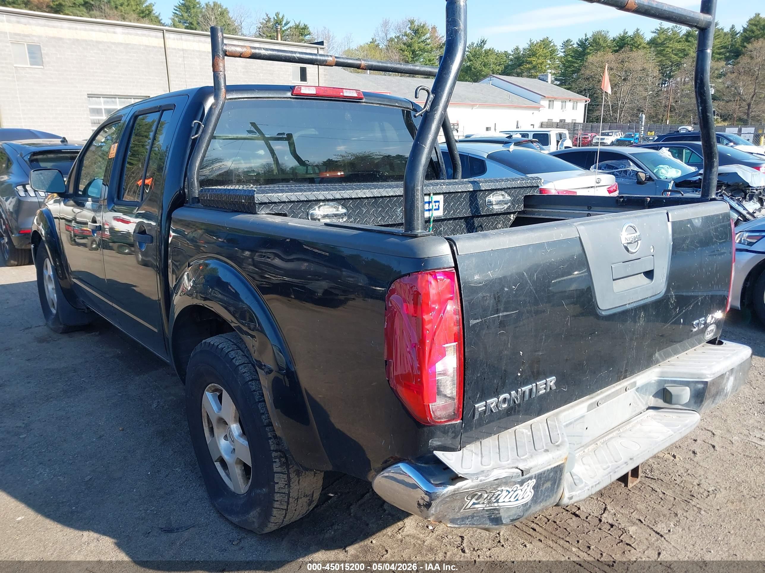 NISSAN FRONTIER image 3