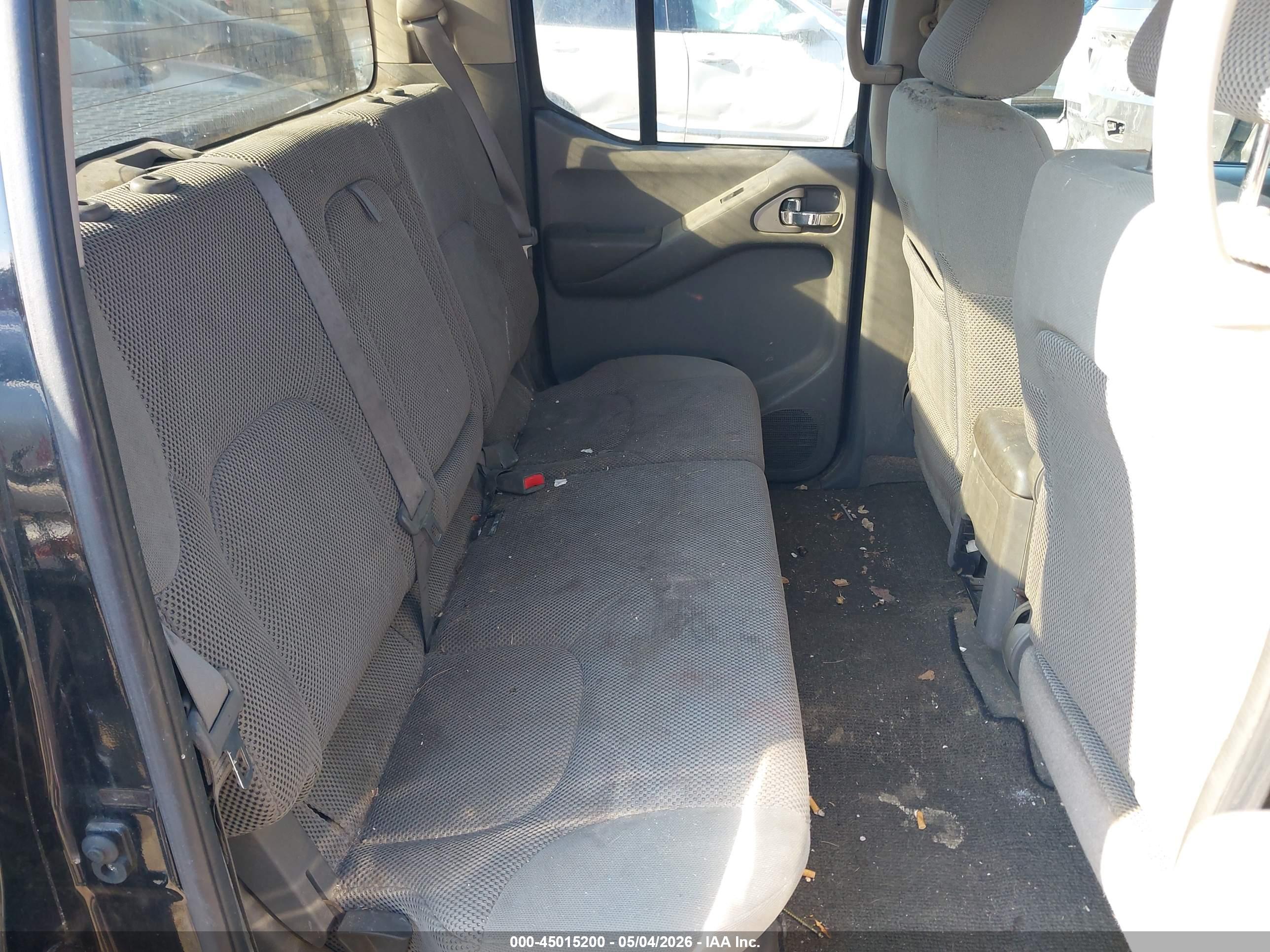 NISSAN FRONTIER image 8