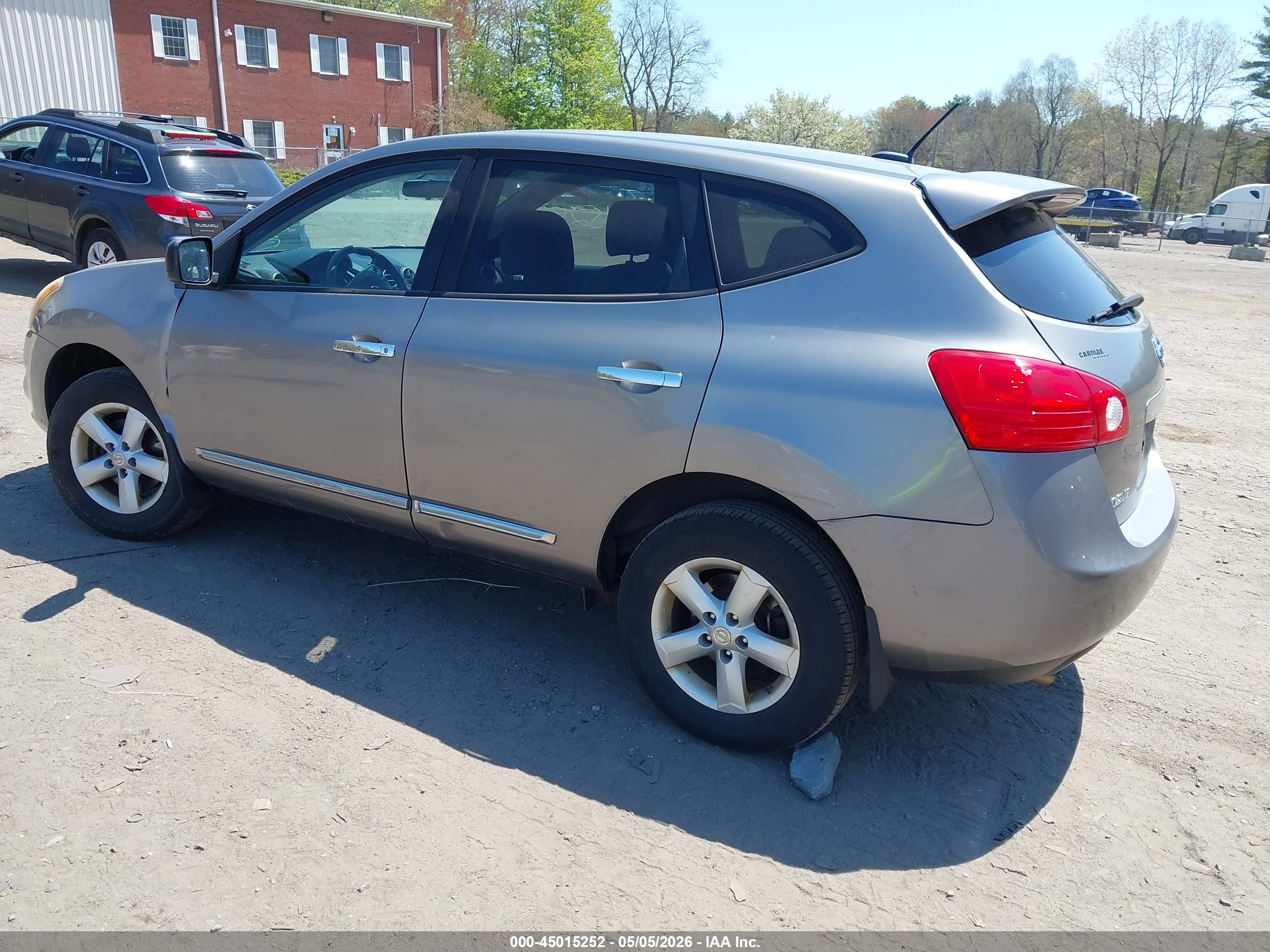 NISSAN ROGUE image 3