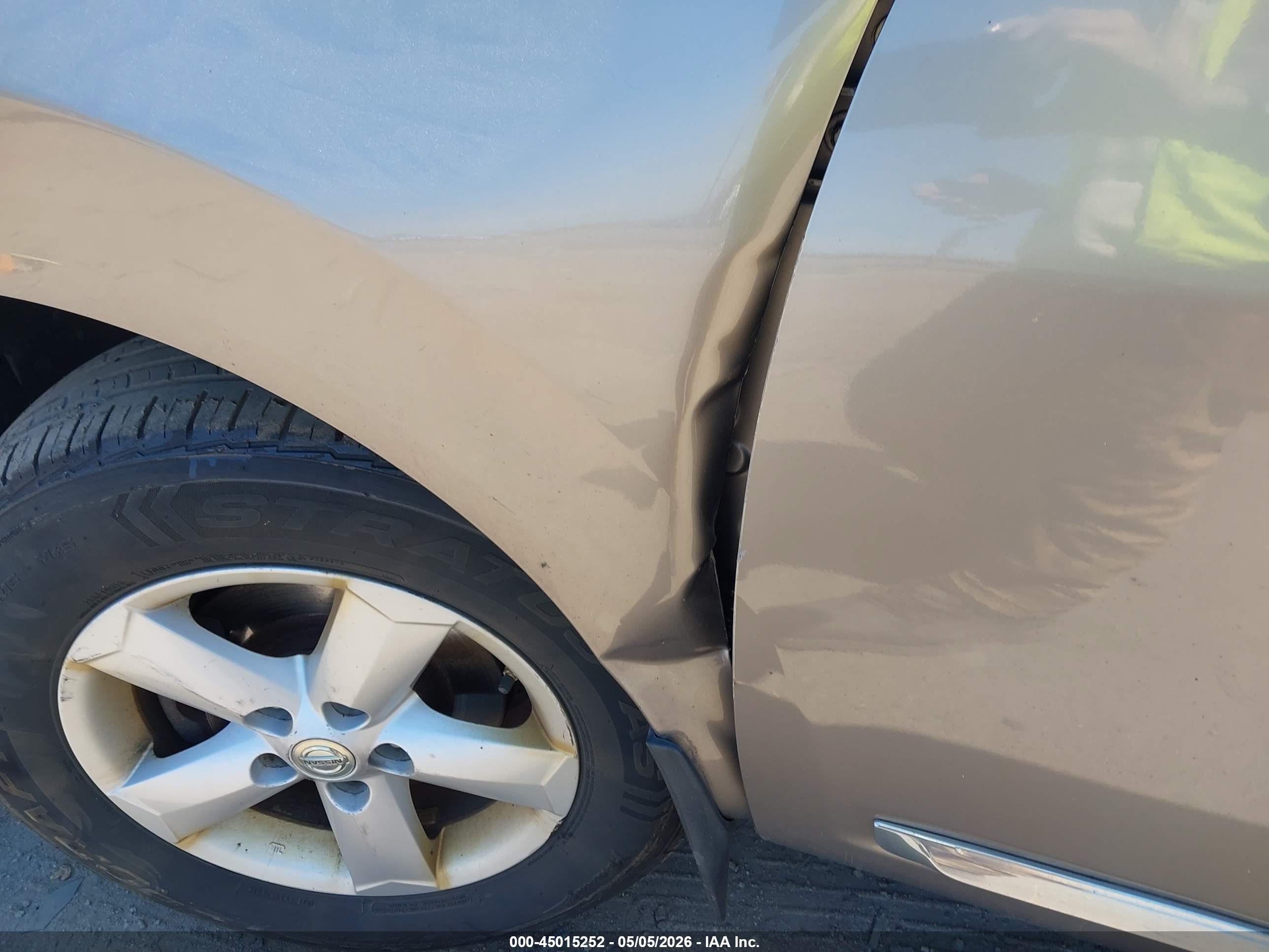 NISSAN ROGUE image 6