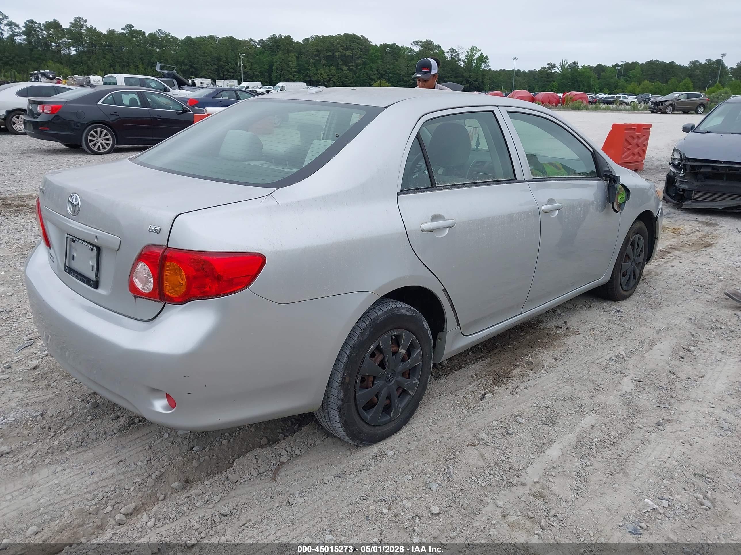 TOYOTA COROLLA image 4