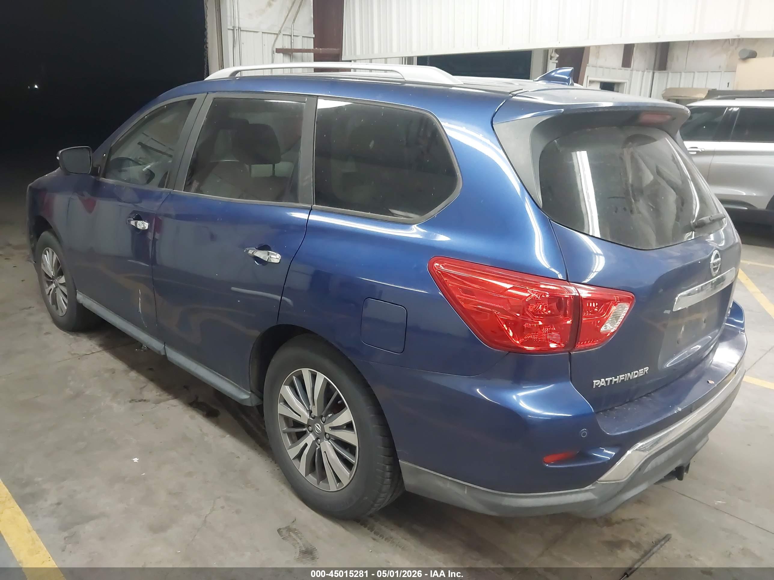 NISSAN PATHFINDER image 3