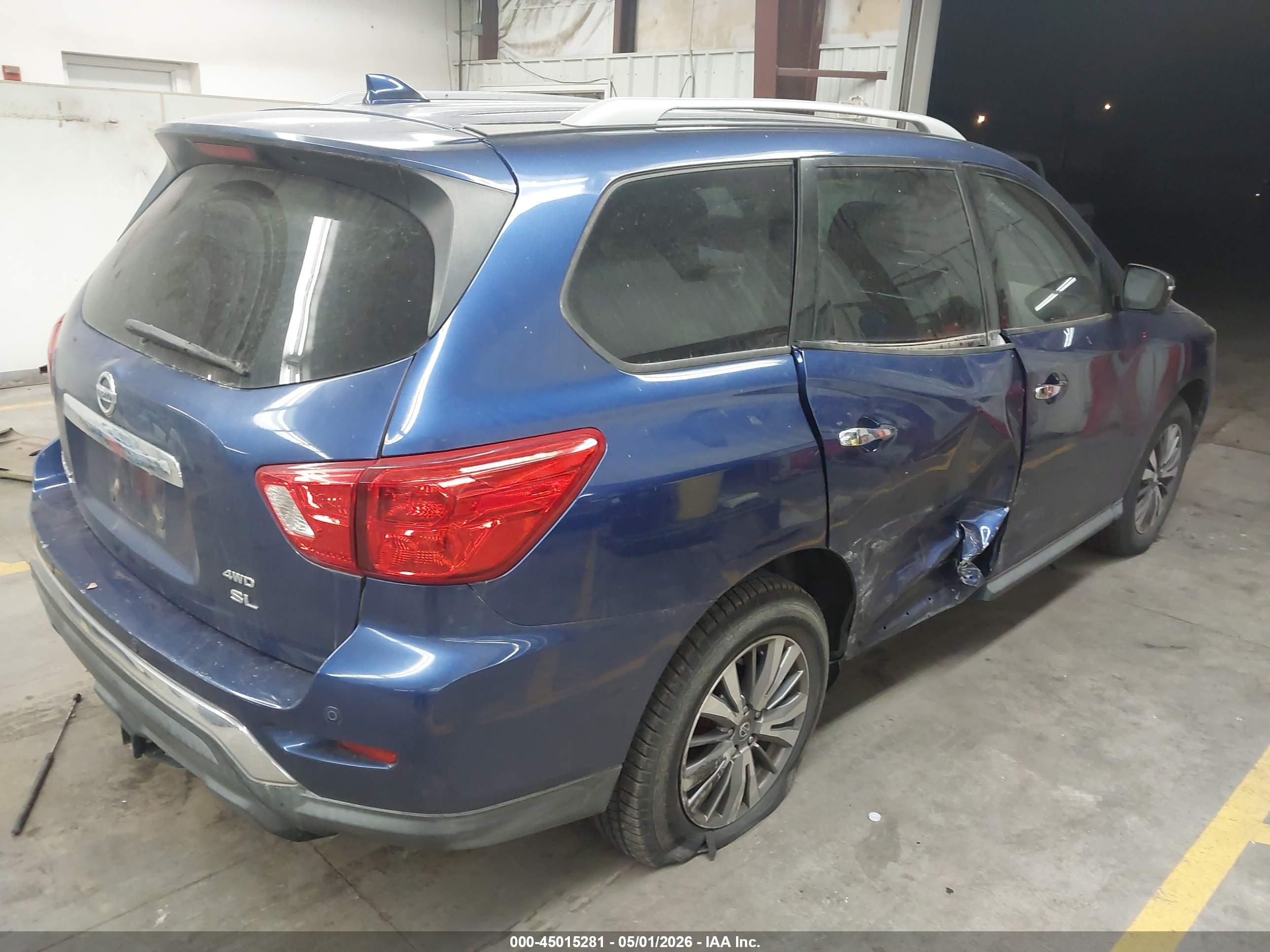 NISSAN PATHFINDER image 4