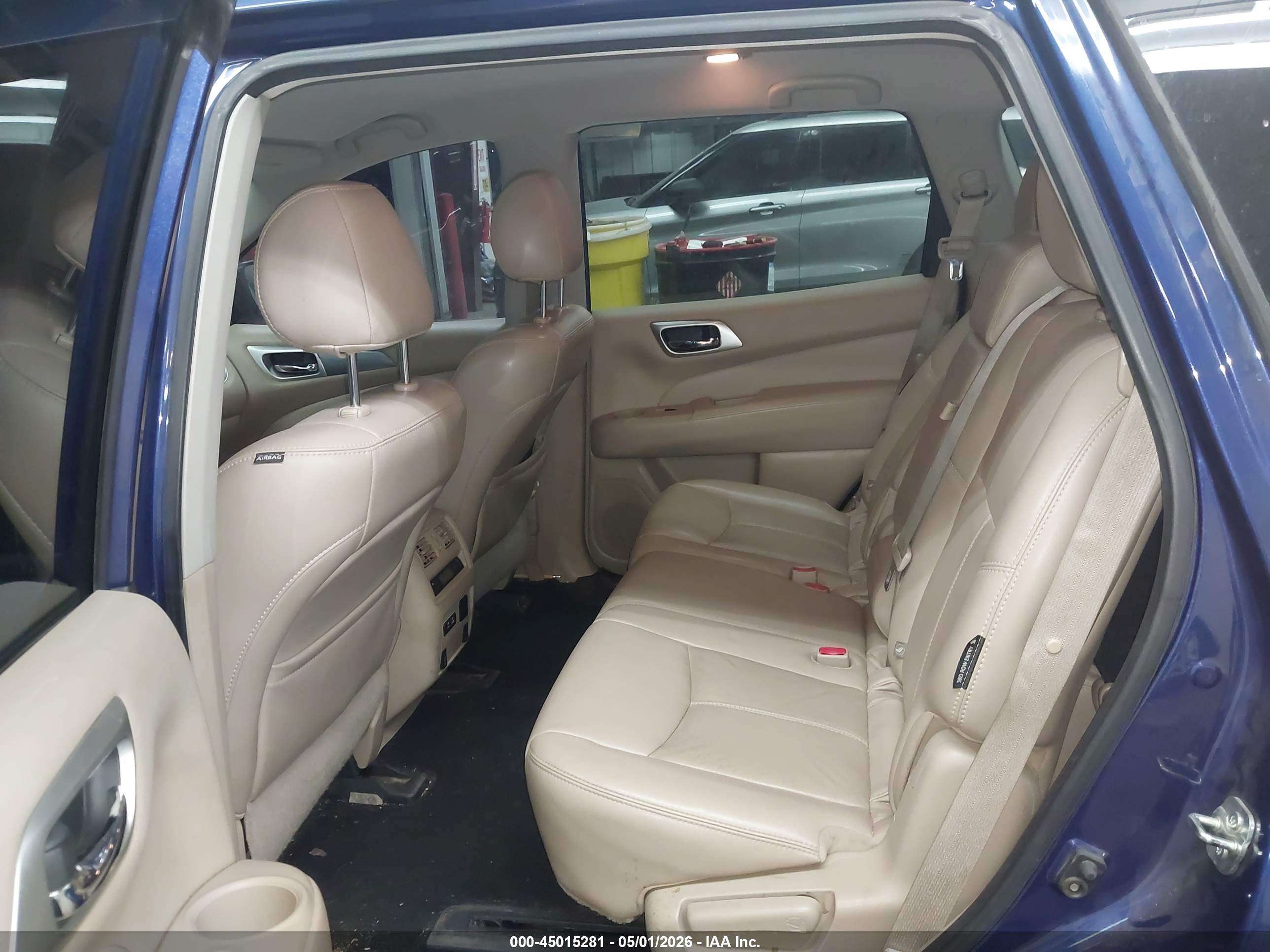 NISSAN PATHFINDER image 8