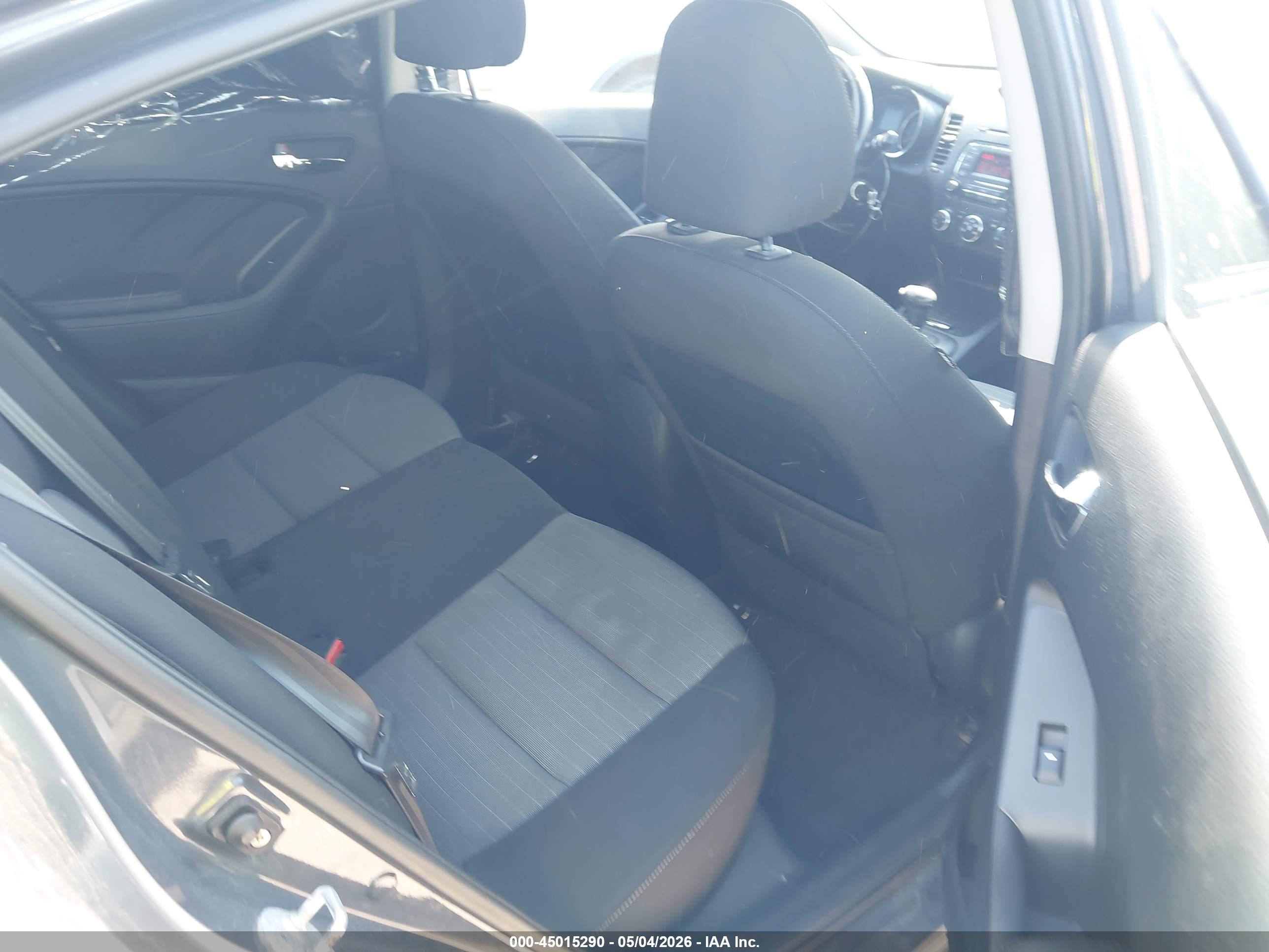 KIA FORTE image 8