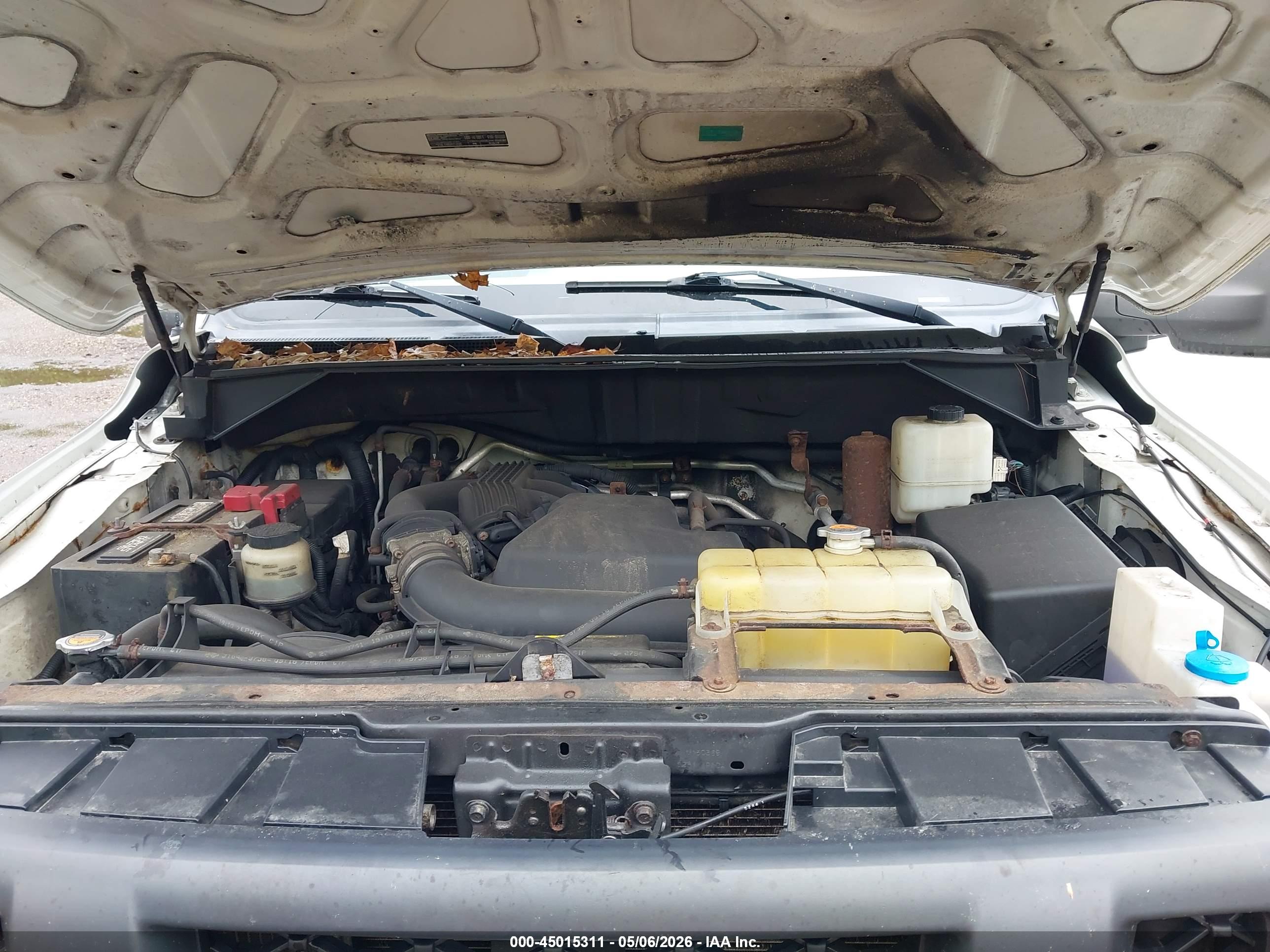 NISSAN NV image 10