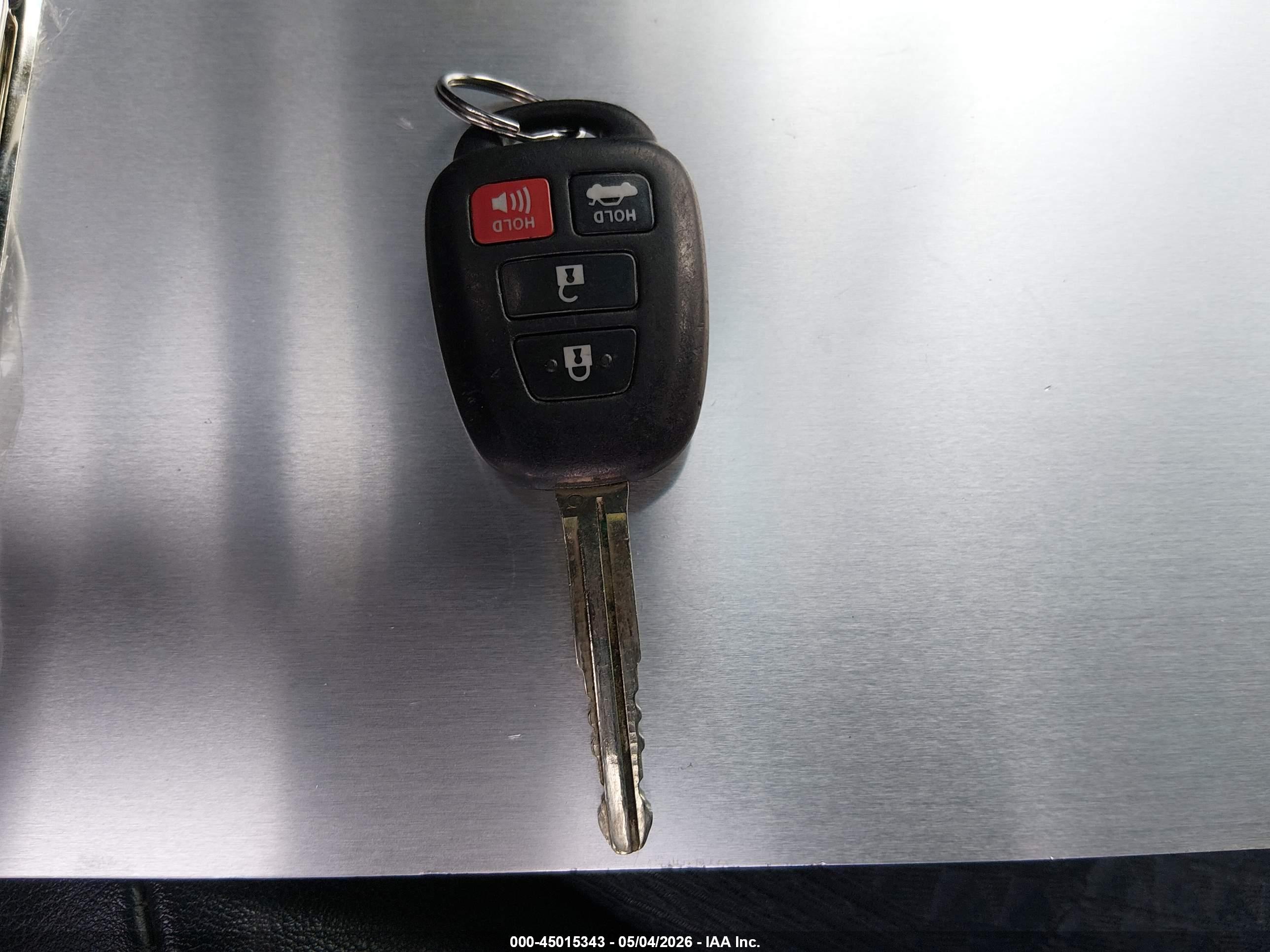 TOYOTA CAMRY image 11