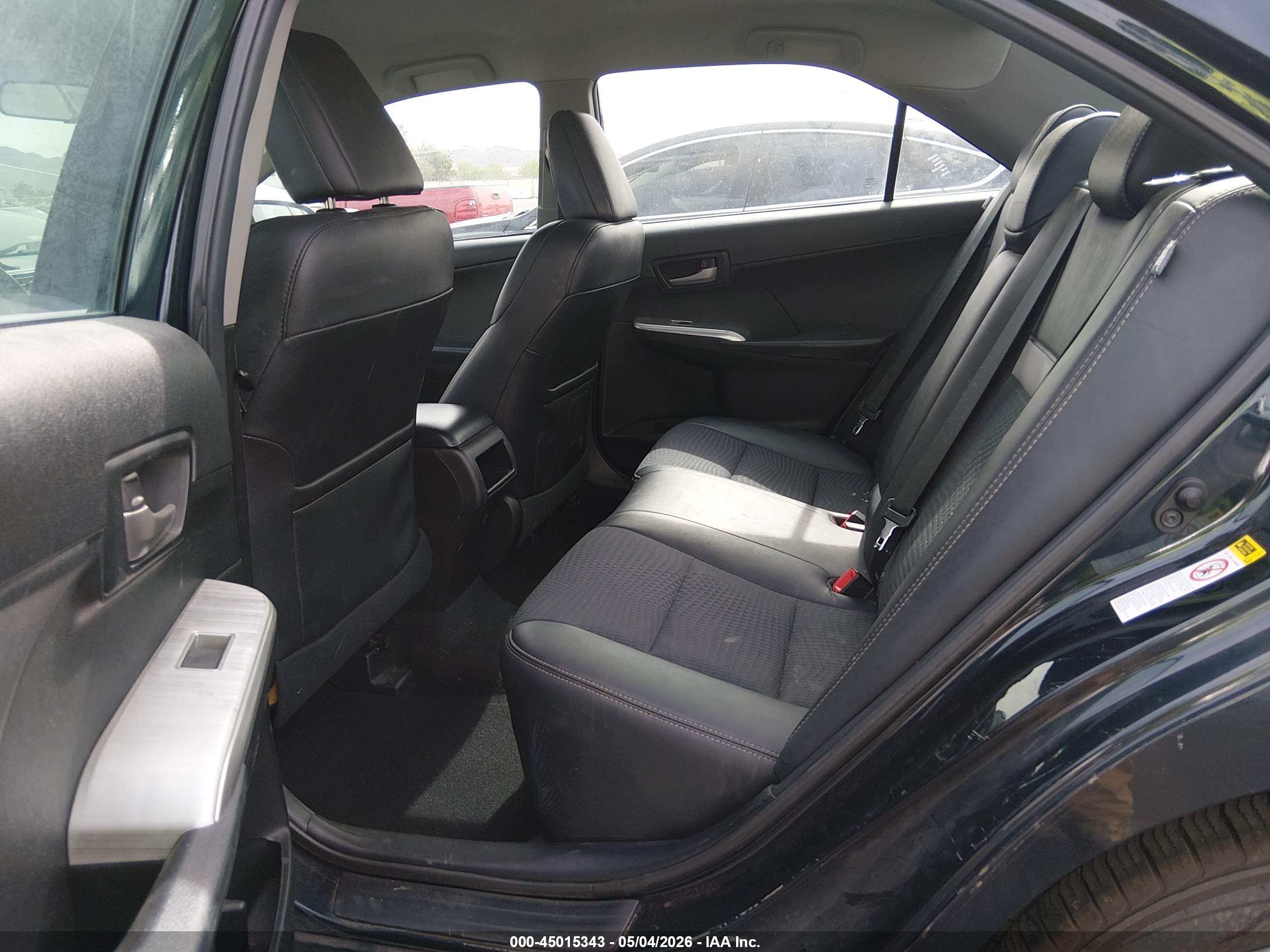 TOYOTA CAMRY image 8