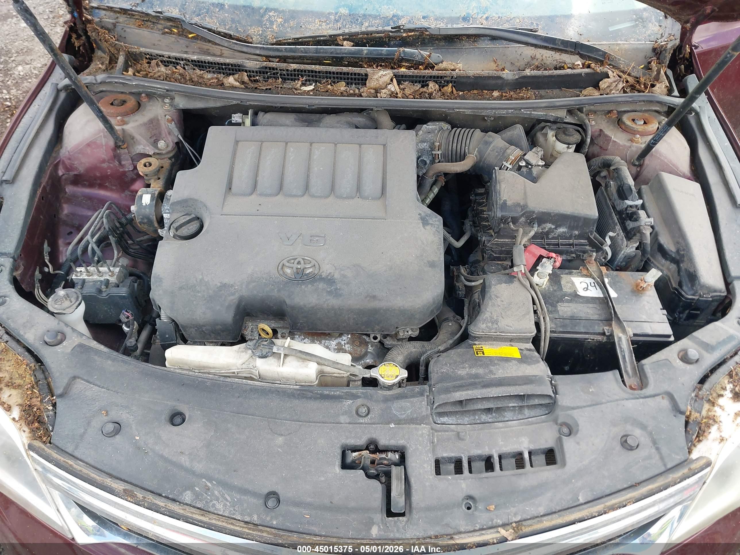 TOYOTA AVALON image 10