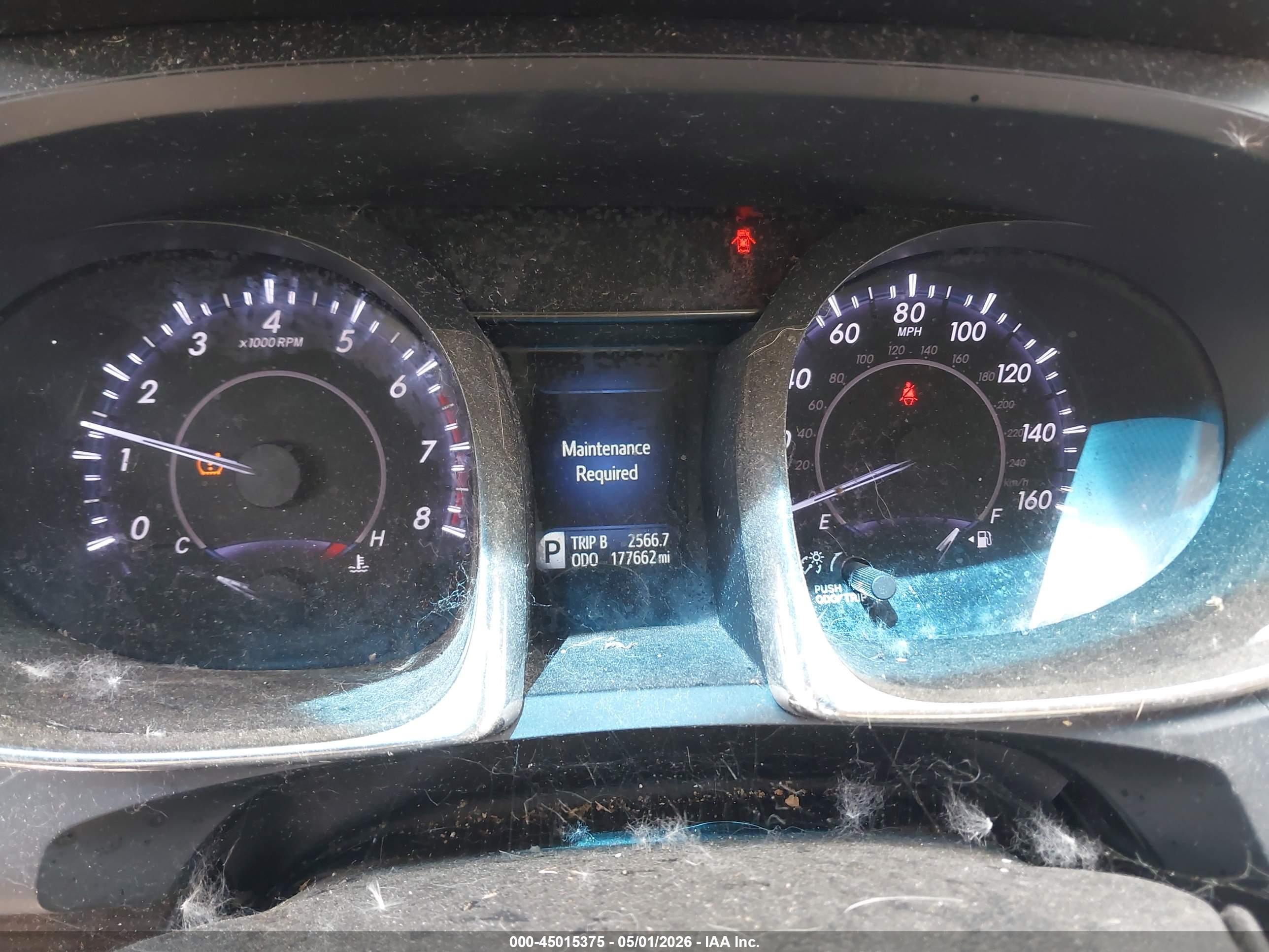 TOYOTA AVALON image 7