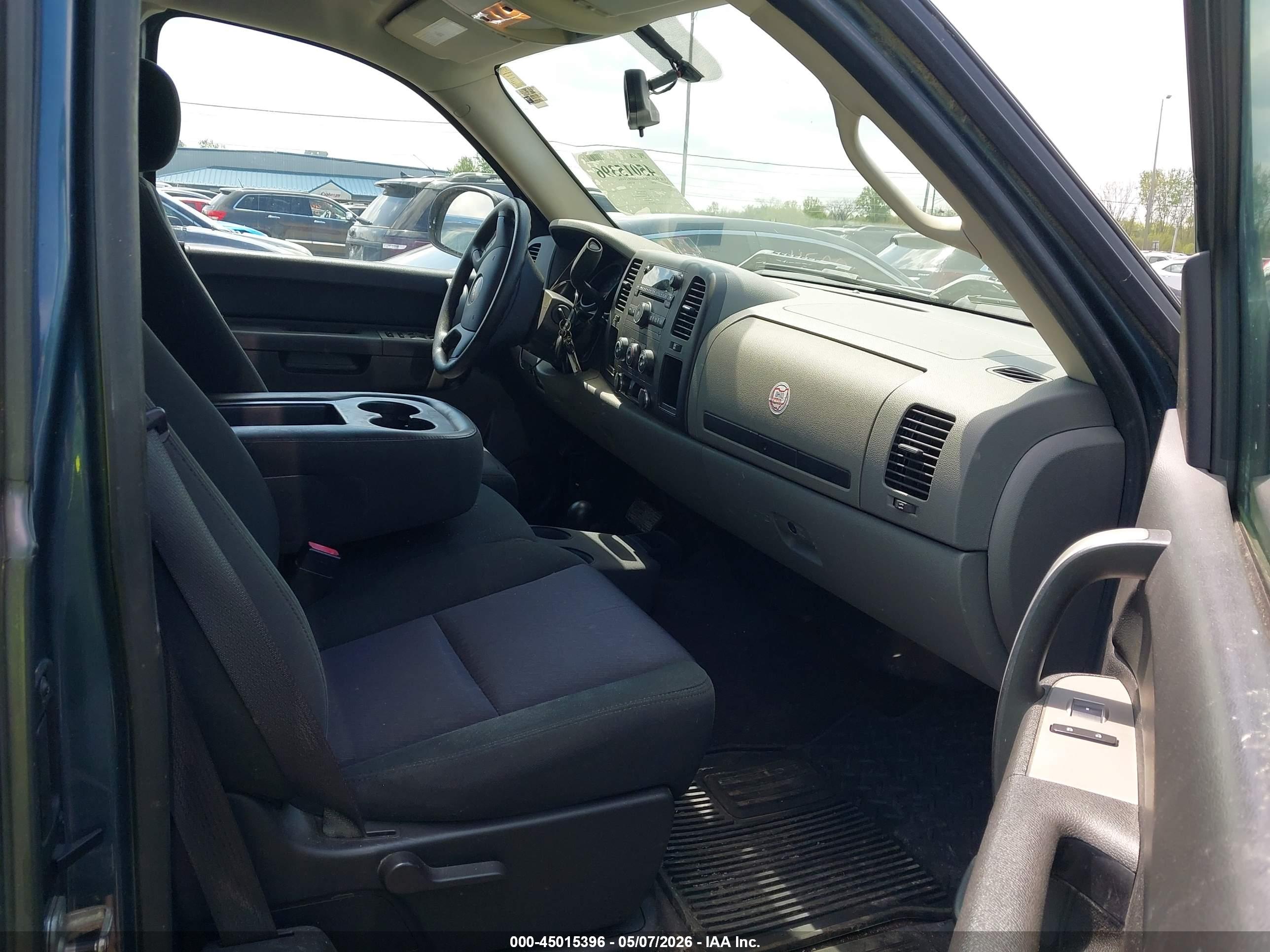 GMC SIERRA image 5
