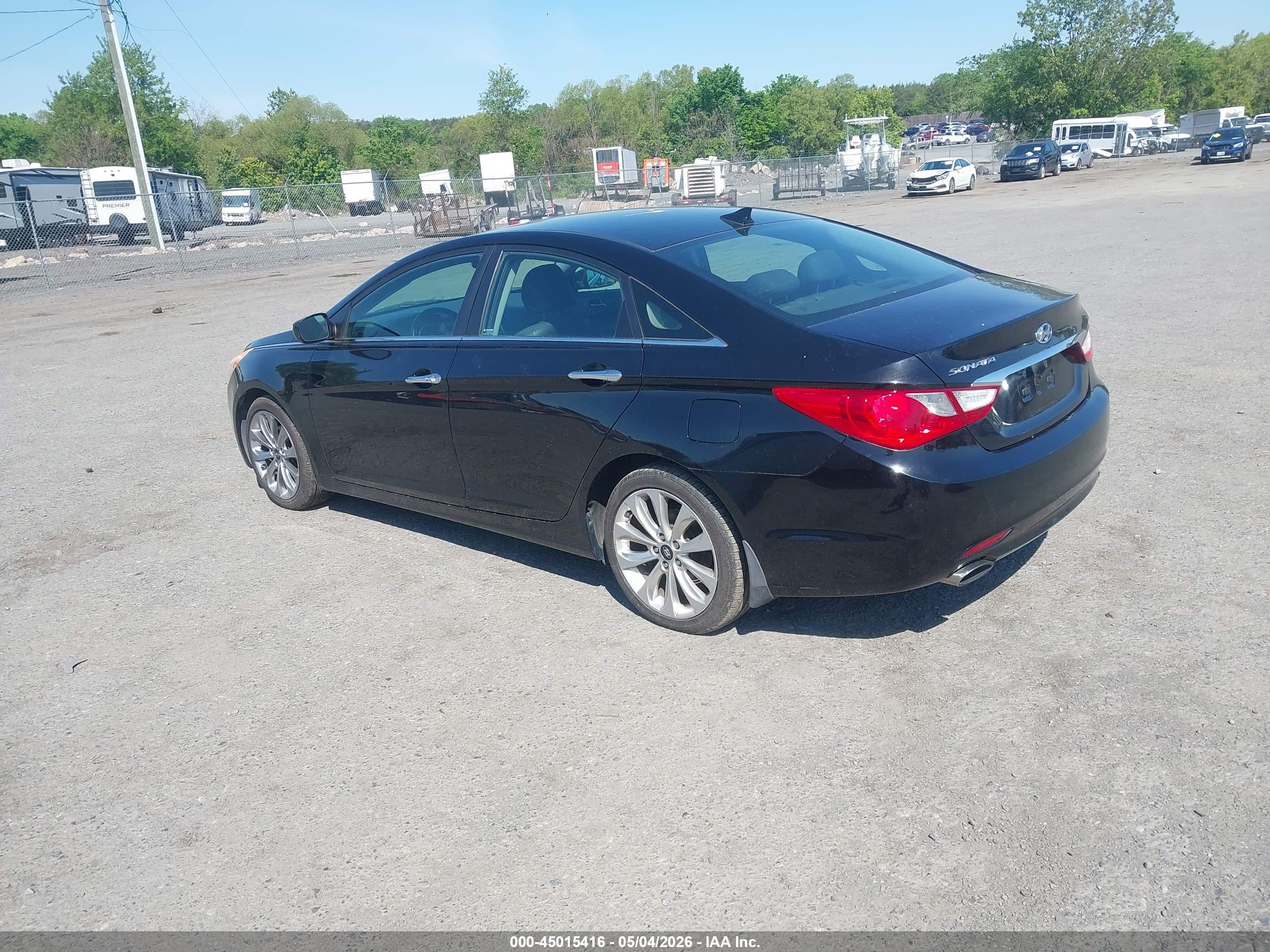 HYUNDAI SONATA image 3