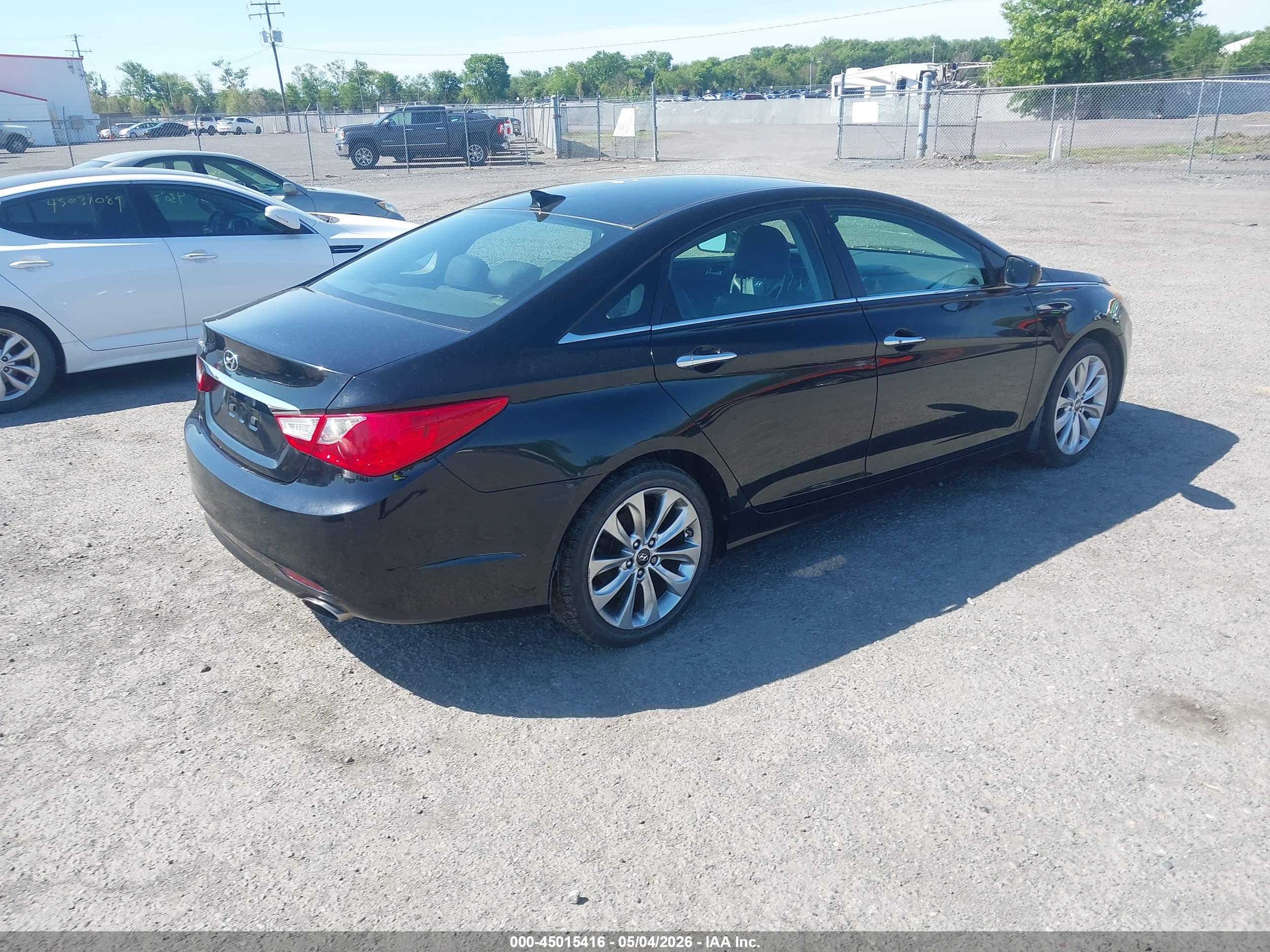 HYUNDAI SONATA image 4