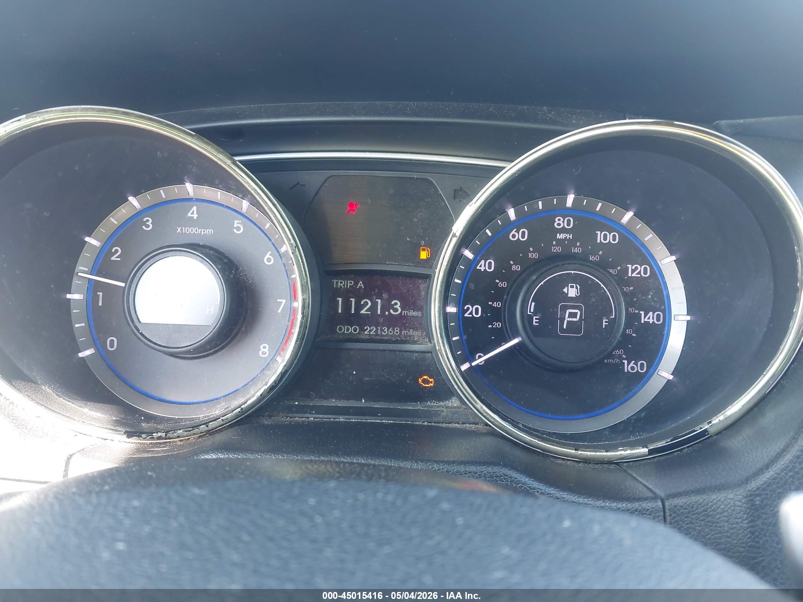 HYUNDAI SONATA image 7