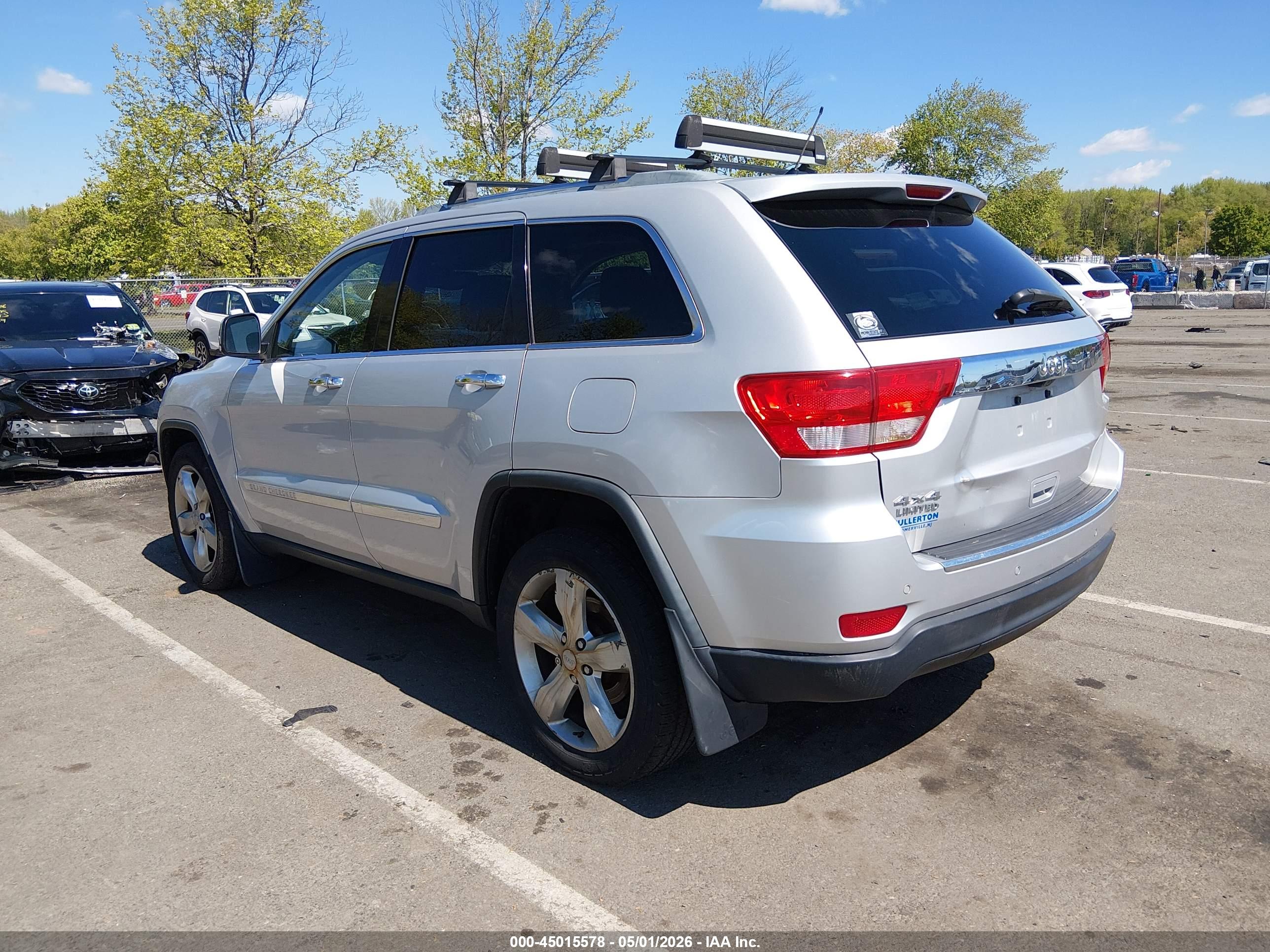 JEEP GRAND image 3